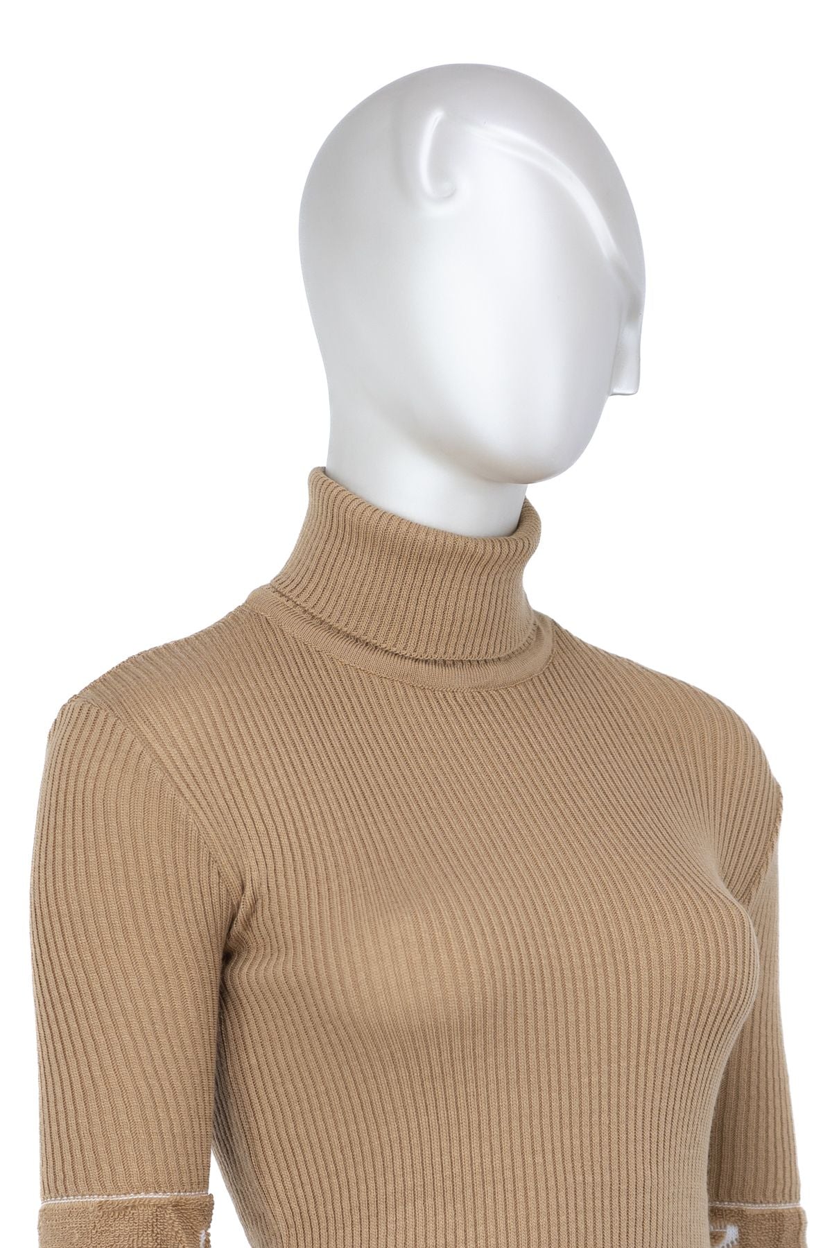 Kadın Kışlık Kolları Şık Boncuklu Tam Boğazlı Yaka Bedene Oturan Örme Triko Badi Kazak