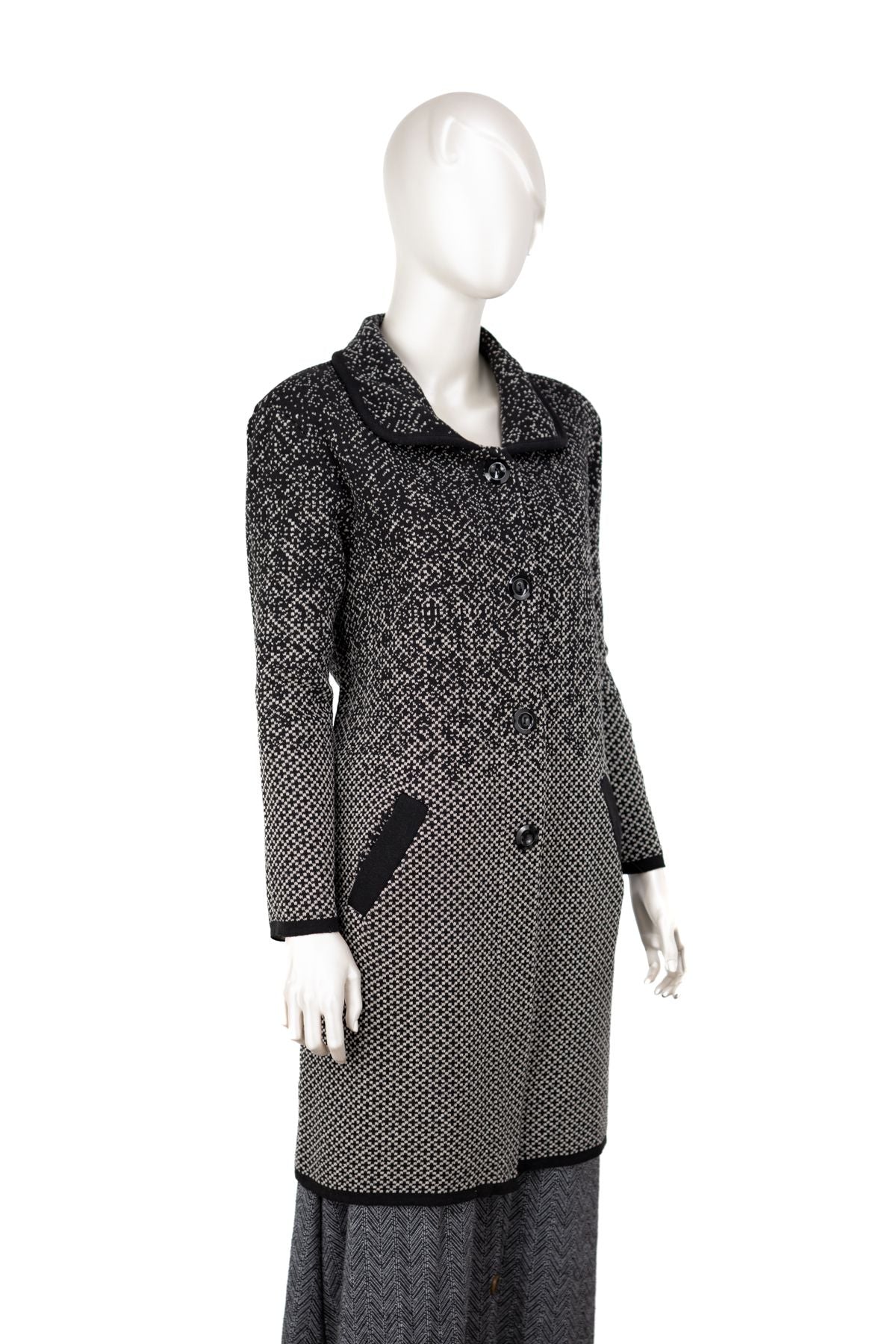 Kadın Kalın Kışlık Triko Örme Anne Hırka Şık Modern Motifli Cepli Yakalı Düğmeli Tam Kalıp