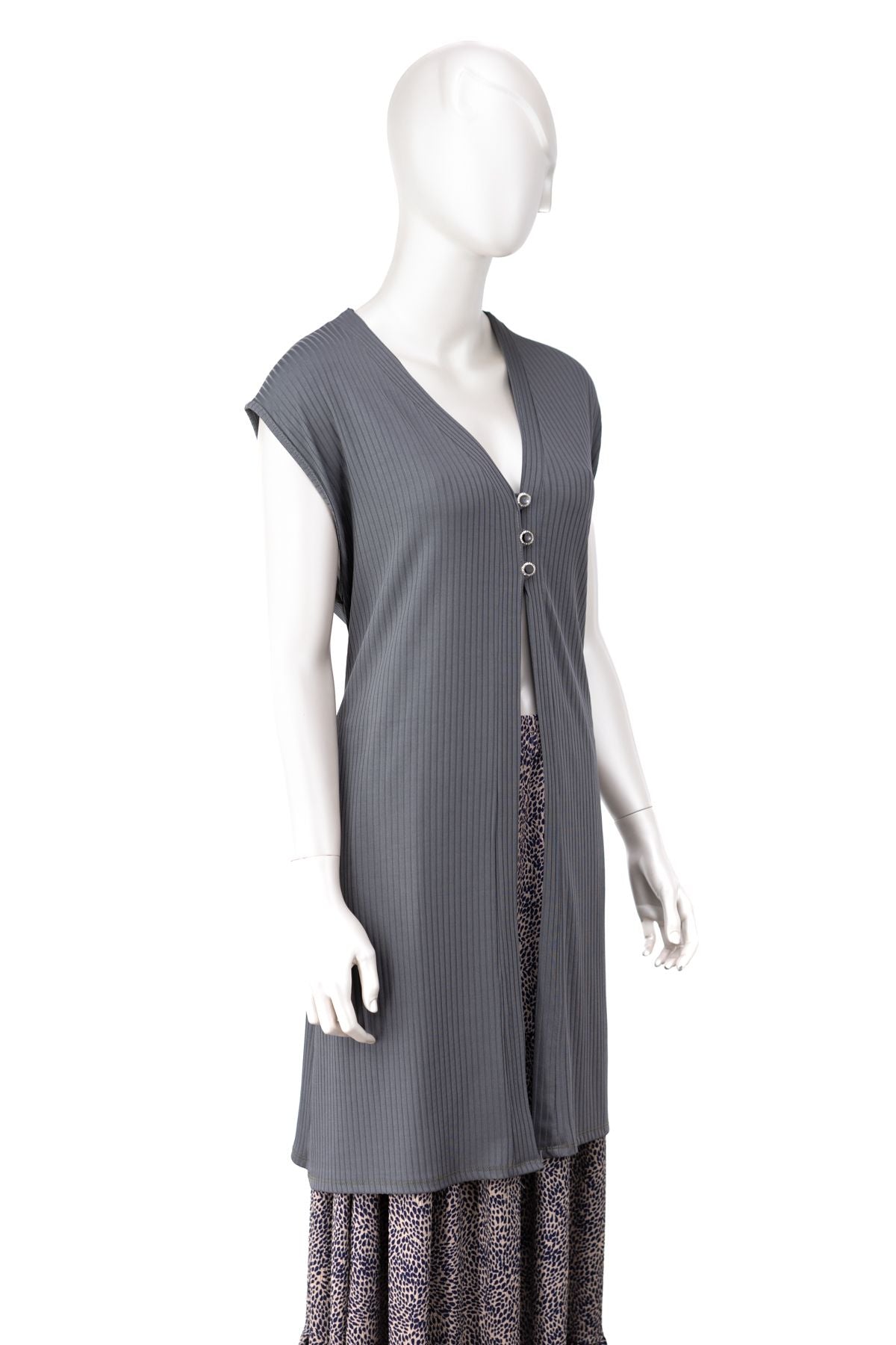 Kadın Elize Sandy Kumaş Anne Yelek V Yaka Önü Modern Üç Düğmeli Rahat Kesim Tam Kalıp