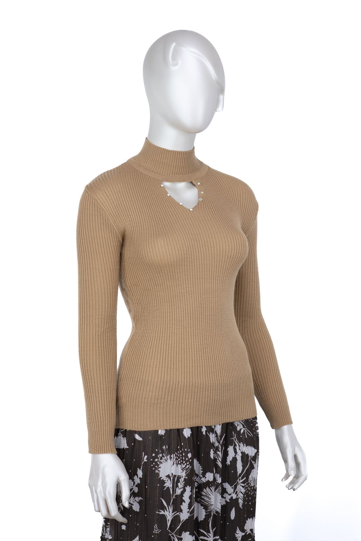 Kadın Kışlık Yarım Yakalı ve Taşlı Yaka Açıklığı Bulunan Bedene Oturan Örme Triko Badi Kazak