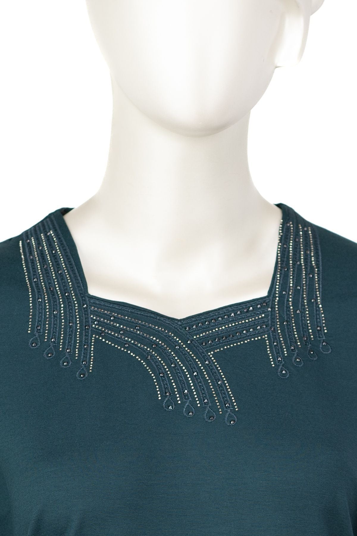 Kadın Turlu Viskon Penye Kumaş Anne Bluz Şık Taşlı ve Nakışlı Likralı Kare Yaka Tam Kalıp