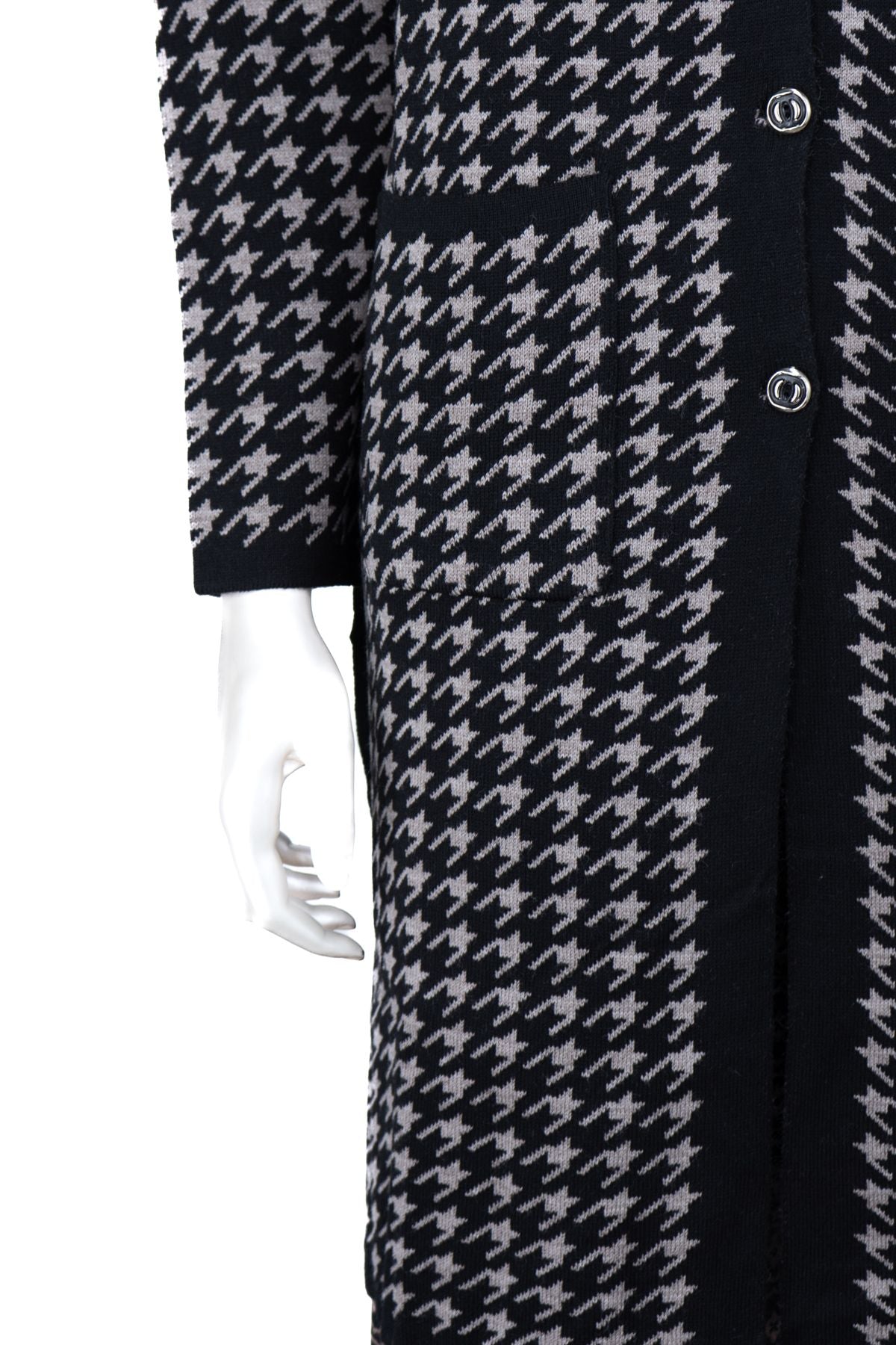 Kadın Kışlık Anne Hırka Yünlü Örme Düğmeli Cepli Kuşaklı Likralı Tam Kalıp Kazayağı Motifli