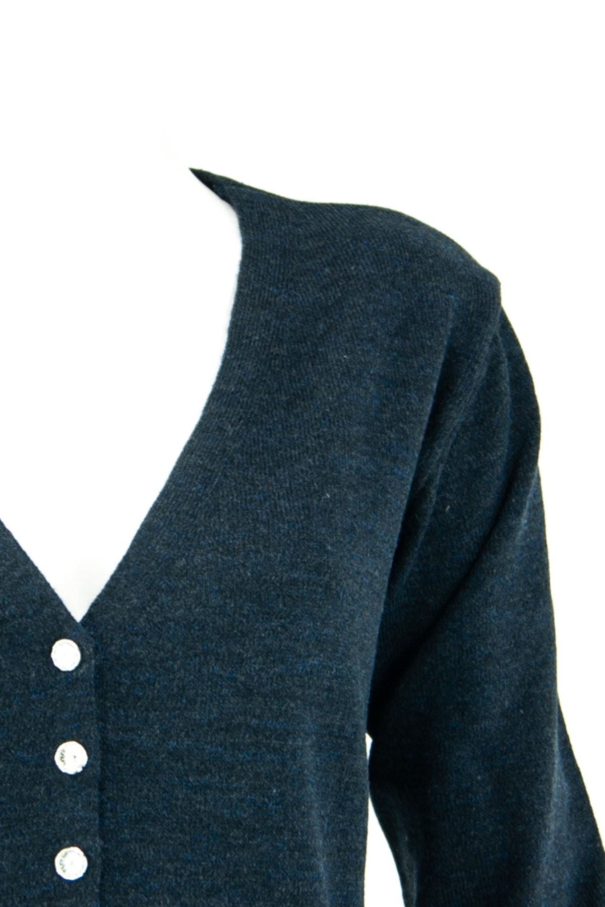 Kadın Kışlık Uzun Kollu Önü Düğmeli Normal Kesim Likralı V Yaka Dokuma Hırka