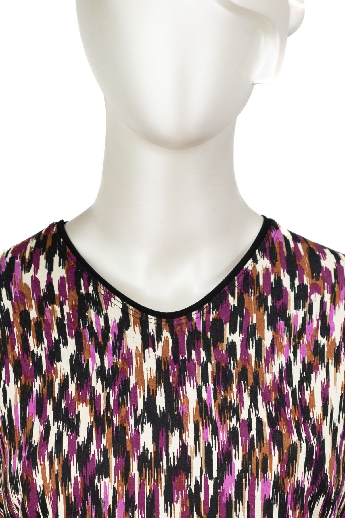 Kadın Turlu Viskon Penye Kumaş Anne Bluz Nilüfer Desenli Uzun Kollu Tam Kalıp Likralı