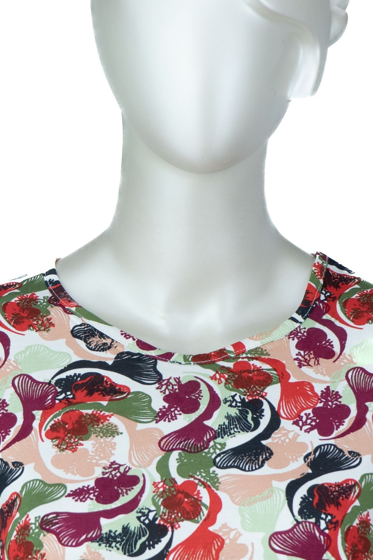 Kadın Anne Bluz Turlu Viskon Penye Kumaş Bahar Bahçesi Desenli Likralı Rahat Kesim Tam Kalıp