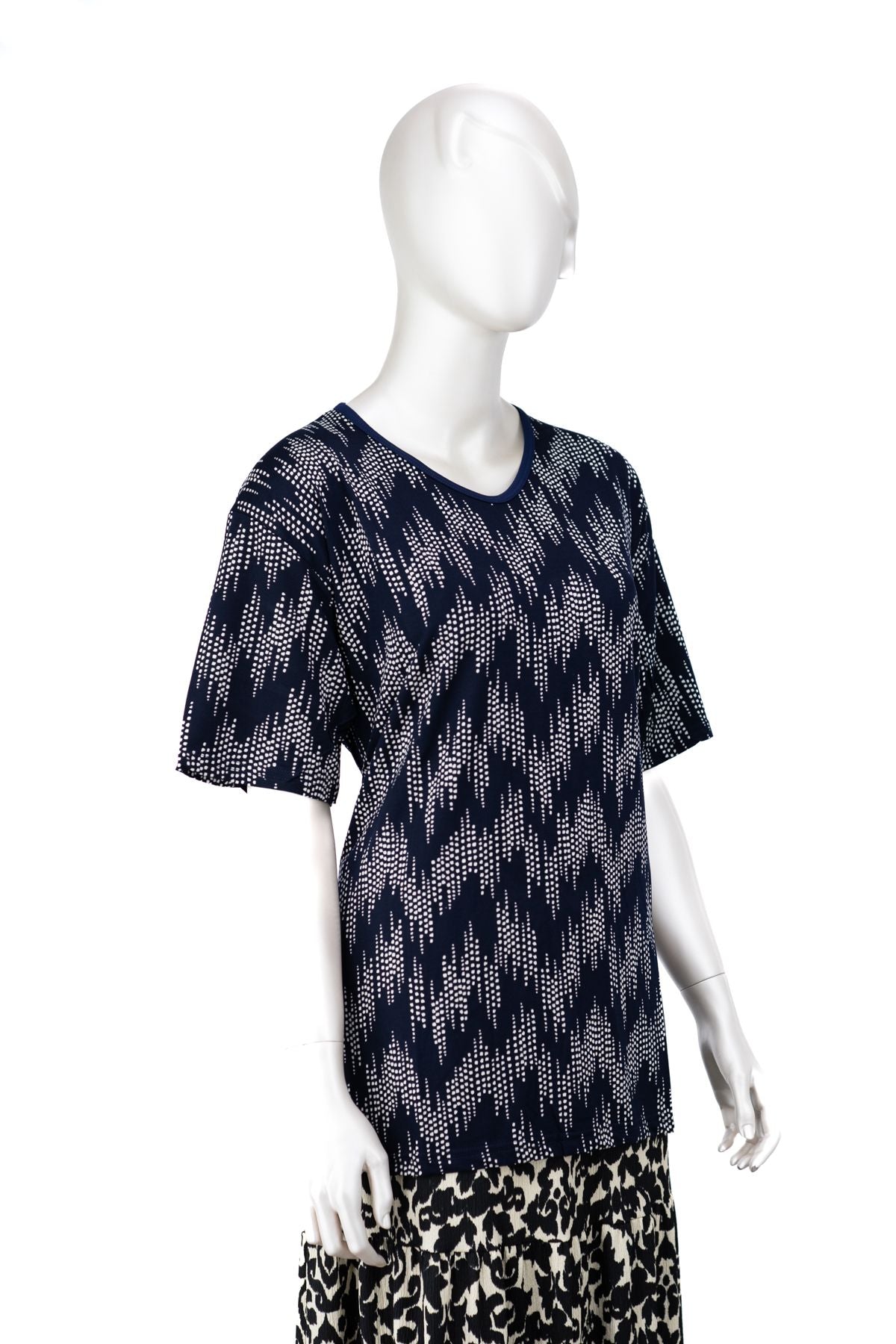 Kadın Turlu Viskon Penye Kumaş Anne Bluz Damlam Desenli Kısa Kollu Tam Kalıp Likralı