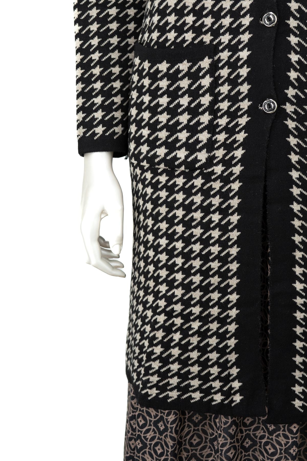 Kadın Kışlık Anne Hırka Yünlü Örme Düğmeli Cepli Kuşaklı Likralı Tam Kalıp Kazayağı Motifli