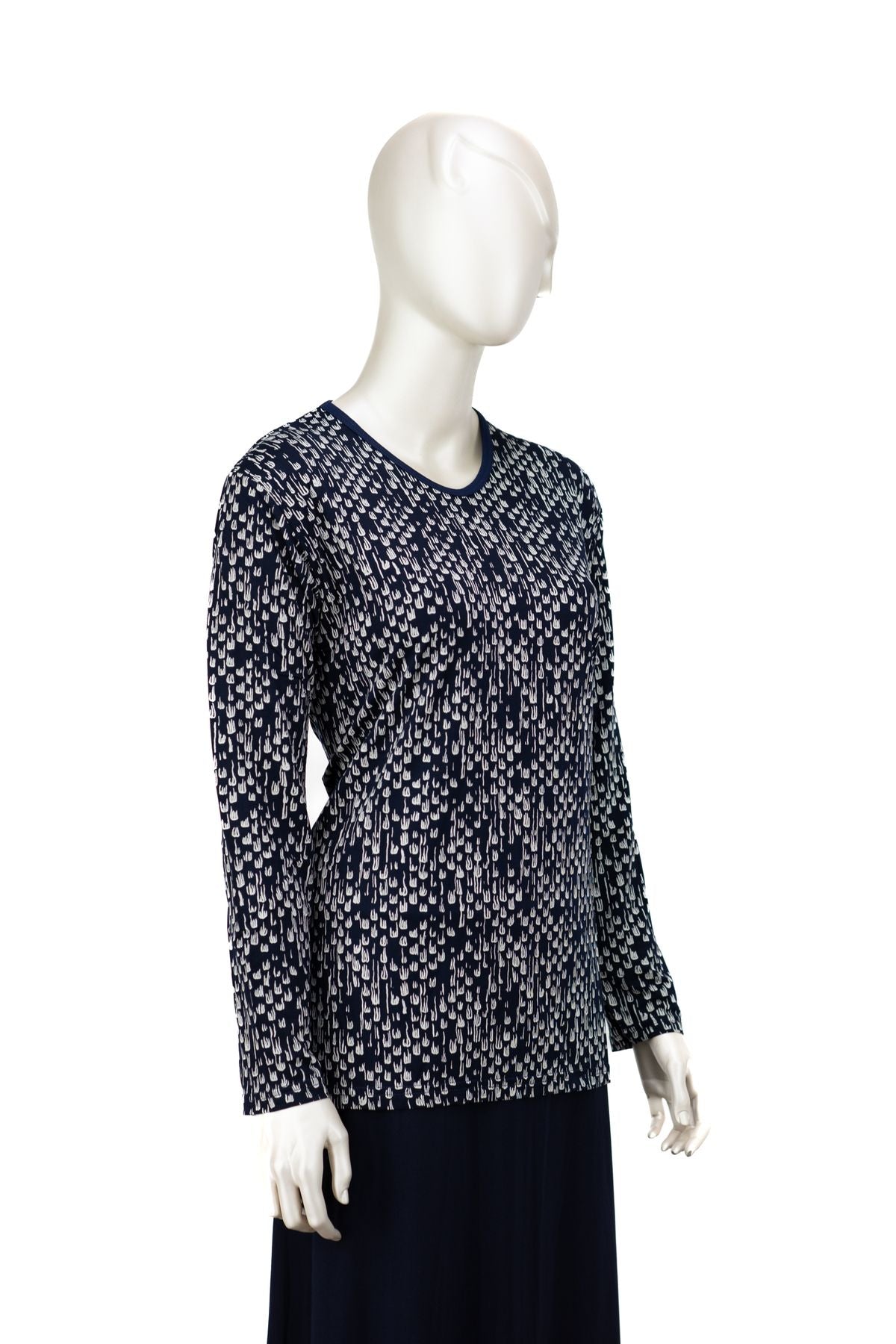 Kadın Turlu Viskon Penye Kumaş Anne Bluz Karanfil Desenli Hafif V Yaka Tam Kalıp Likralı