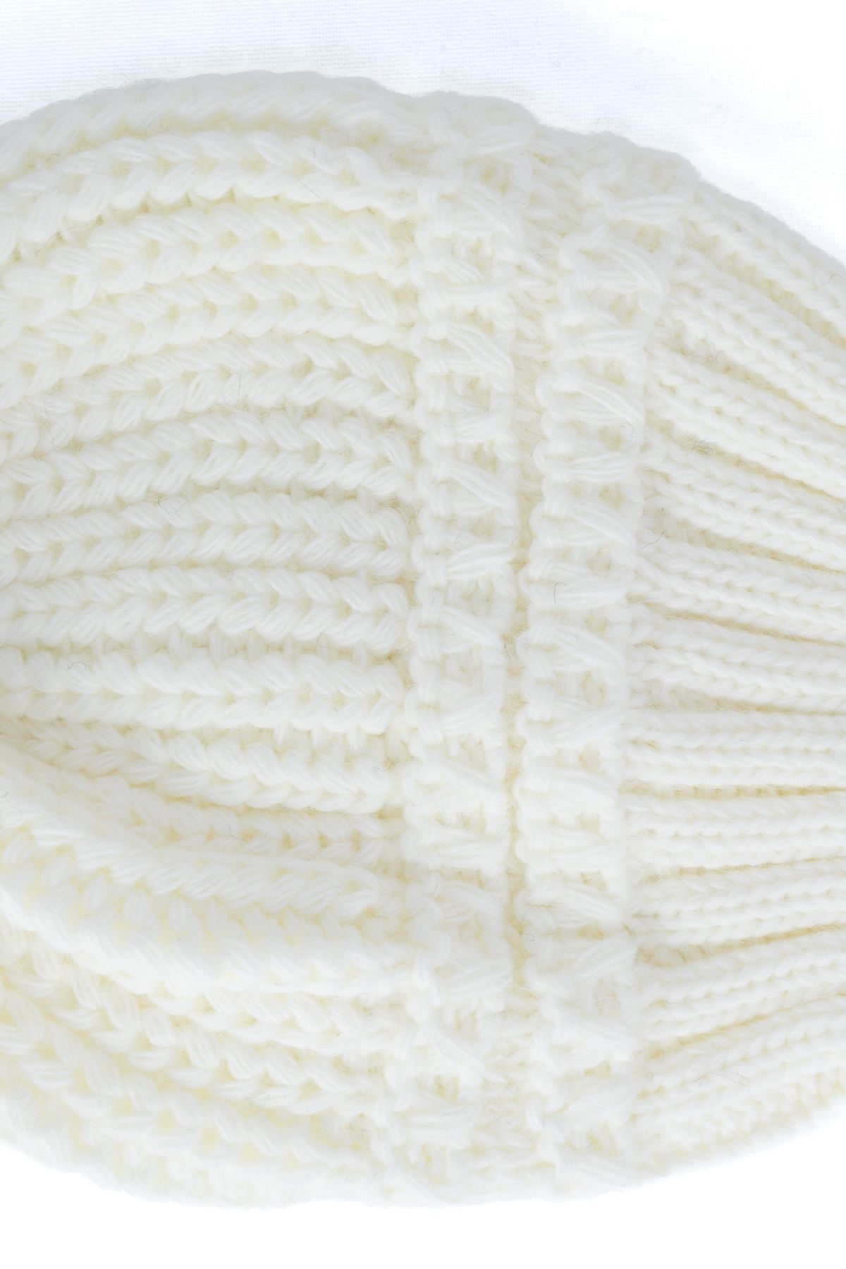 Kadın Kışlık Kalın Ponponlu Bere Pamuklu Örgü Modelli Sıcak Tutar Esnek Rüzgar Geçirmez