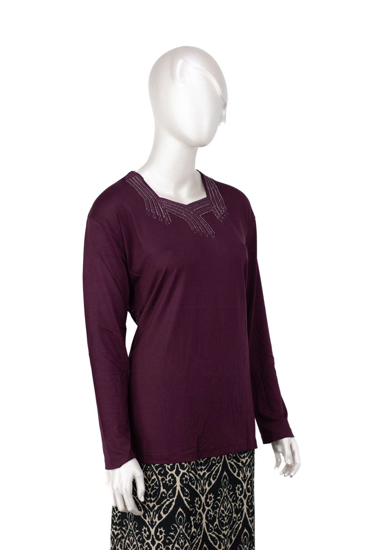 Kadın Turlu Viskon Penye Kumaş Anne Bluz Şık Taşlı ve Nakışlı Likralı Kare Yaka Tam Kalıp