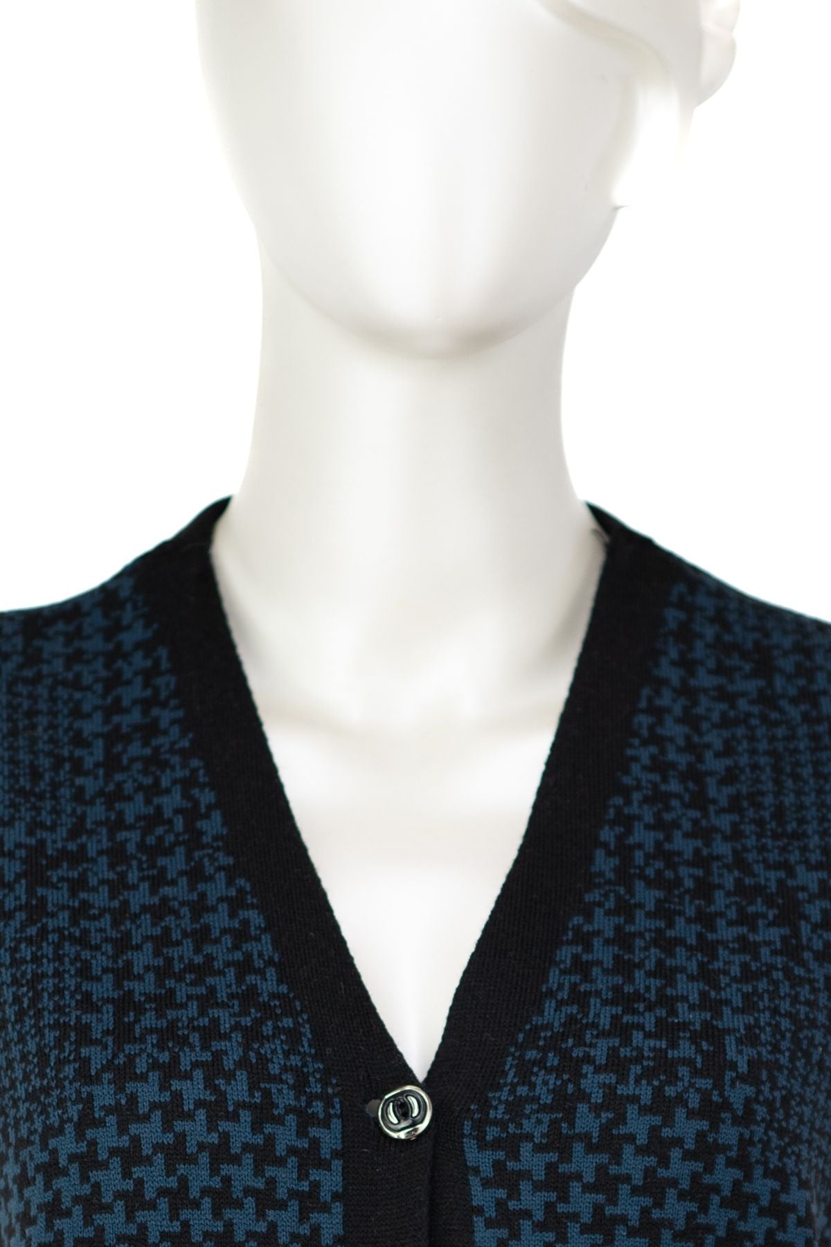 Kadın Kışlık Pamuklu Örme Anne Yelek Çift Cepli Düğmeli Klasik Kazayağı Modelli Tam Kalıp