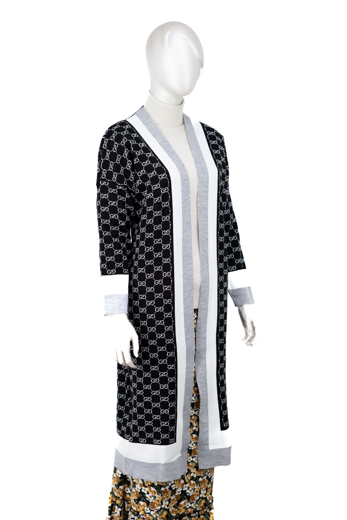 Kadın Kışlık Boydan Marka Harf Desenli Kapamasız RahatKesim Uzun Kol Triko Dokuma Uzun Hırka