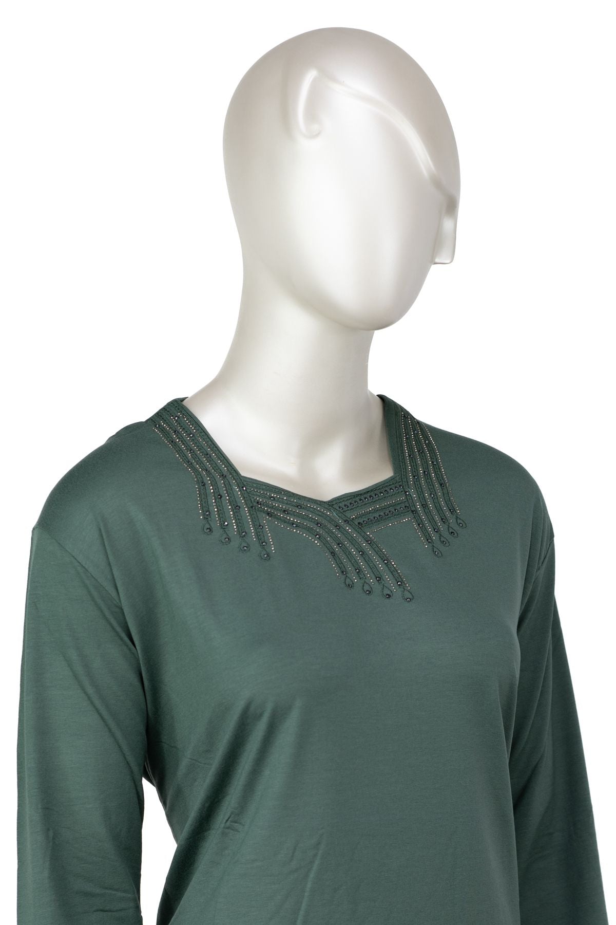 Kadın Turlu Viskon Penye Kumaş Anne Bluz Şık Taşlı ve Nakışlı Likralı Kare Yaka Tam Kalıp