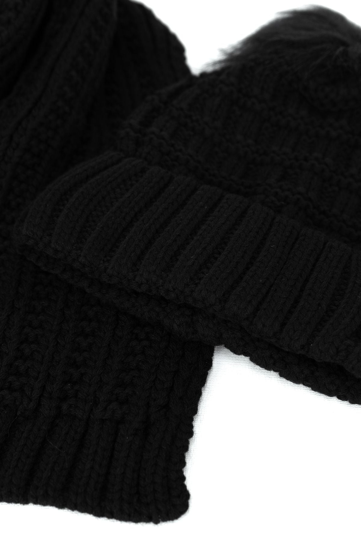 Kadın Kışlık Kalın Ponponlu Bere ve Atkı Takımı Pamuklu Katlamalı Sıcak Tutar Rahat Hafif