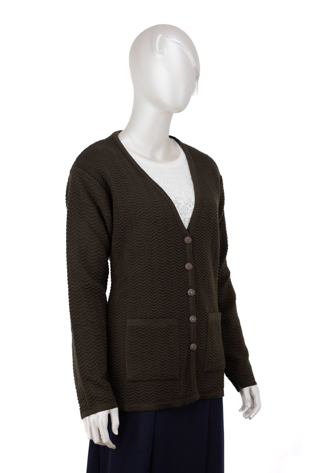 Kadın Kalın Kışlık Kendinden Motifli Cepli Triko Örme Anne Hırka Rahat Kesim Tam Kalıp