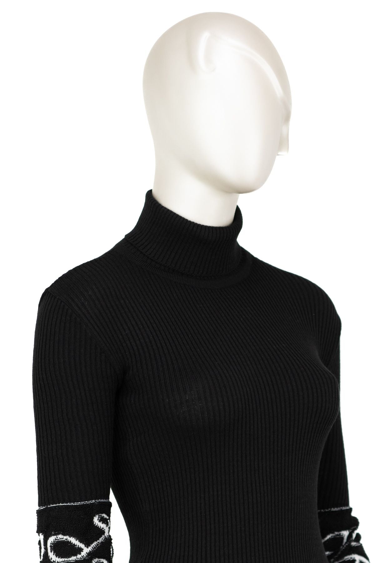 Kadın Kışlık Kolları Şık Boncuklu Tam Boğazlı Yaka Bedene Oturan Örme Triko Badi Kazak