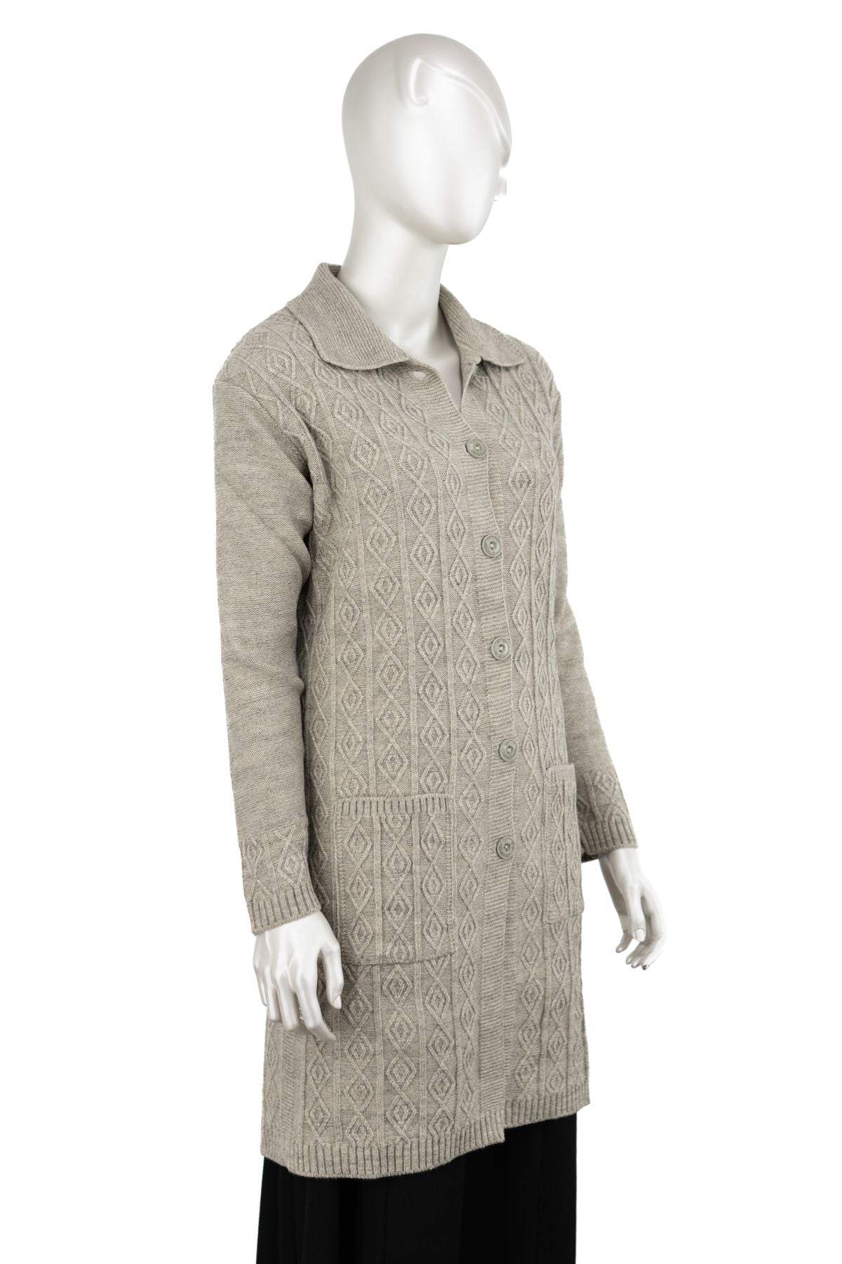 Kadın Kışlık Kalın Yün Örme Anne Uzun Hırka Etnik Motifli Çift Cepli Rahat Kesim Tam Kalıp