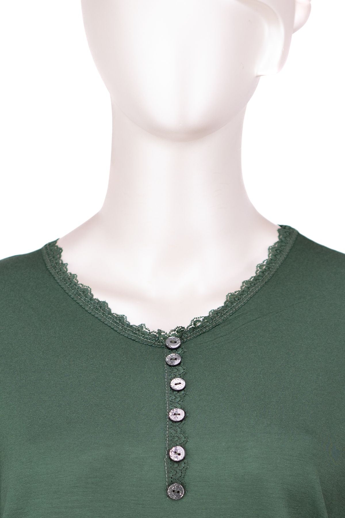 Kadın Turlu Viskon Penye Kumaş Anne Bluz Şık Fırfırlı V Yaka Normal Kesim Tam Kalıp Likralı