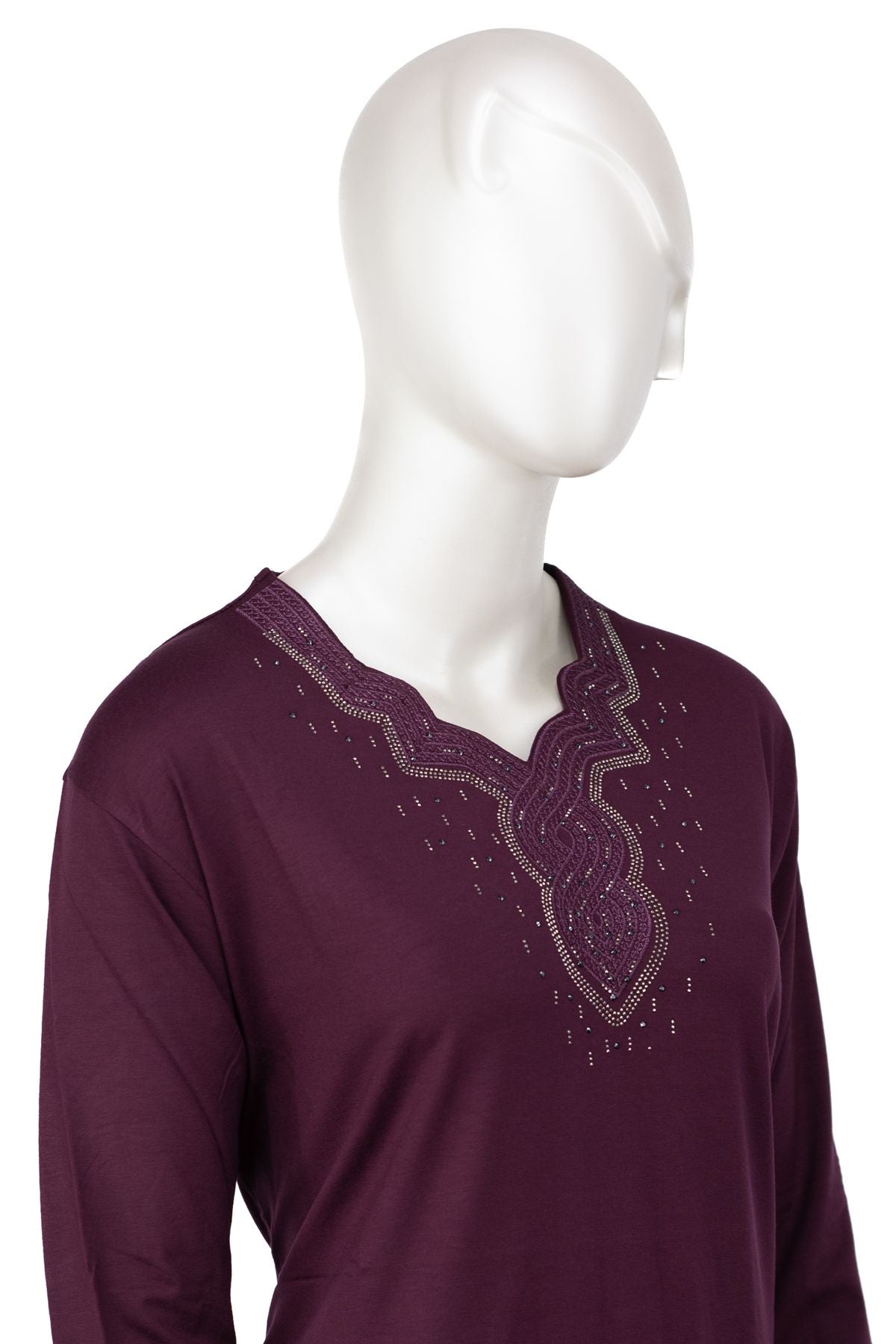 Kadın Turlu Viskon Penye Kumaş Anne Bluz Modern Taşlı ve Nakışlı Likralı V Yaka Tam Kalıp