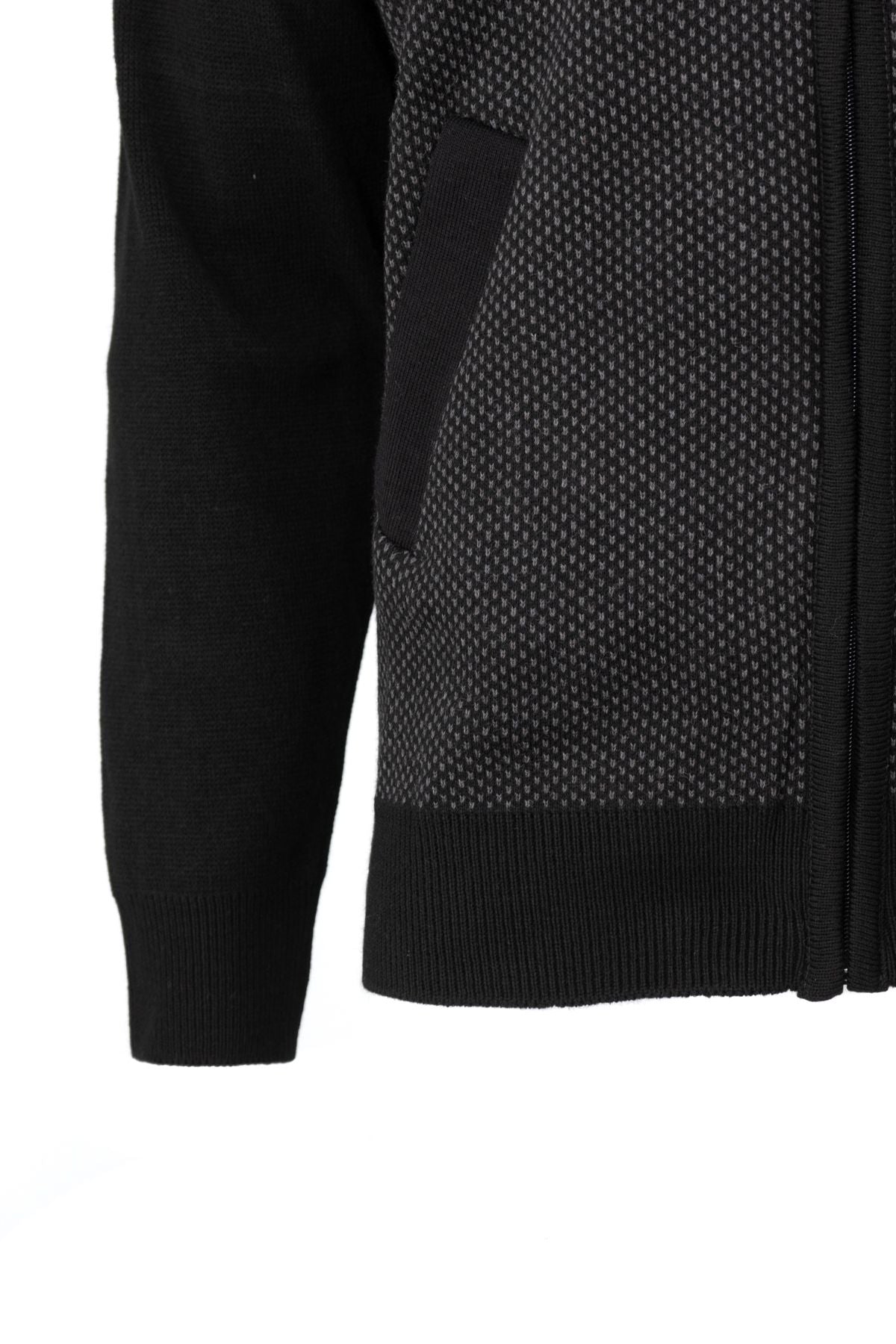 Erkek Kışlık Kalın Yünlü Çelik Örme Hırka Armalı Motifli Düğmeli Çift Cepli Rahat Hakim Yaka