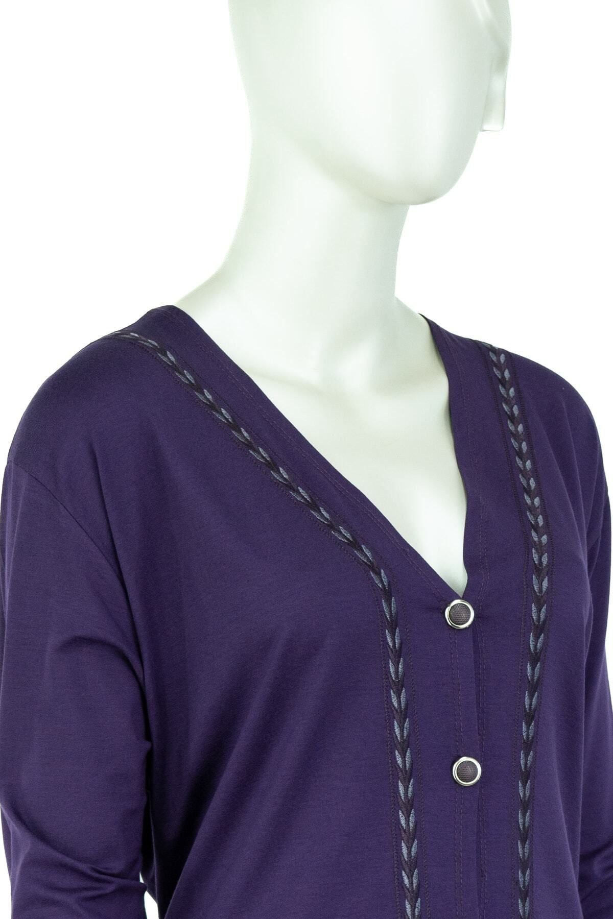 Kadın Önü Düğmeli ve Çift Cepli Örgü Detaylı Tam Kalıp Turlu Viskon Penye Kumaş Anne Hırka