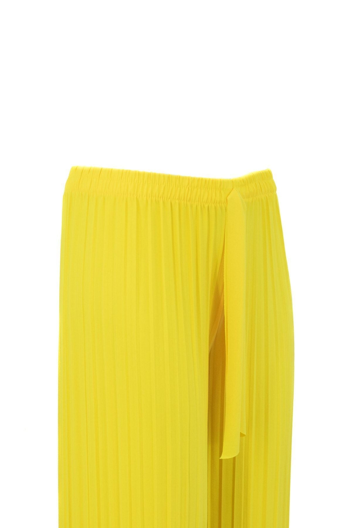 Kadın Butik Pantolon Etek Pilili Önden Parça Kumaş Detaylı Rahat Kesim Likralı Sandy Kumaş