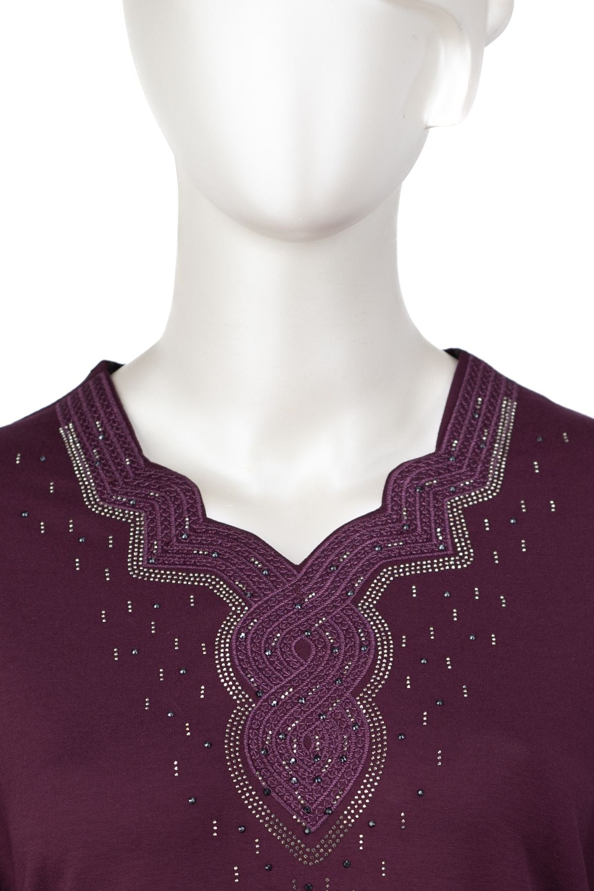 Kadın Turlu Viskon Penye Kumaş Anne Bluz Modern Taşlı ve Nakışlı Likralı V Yaka Tam Kalıp