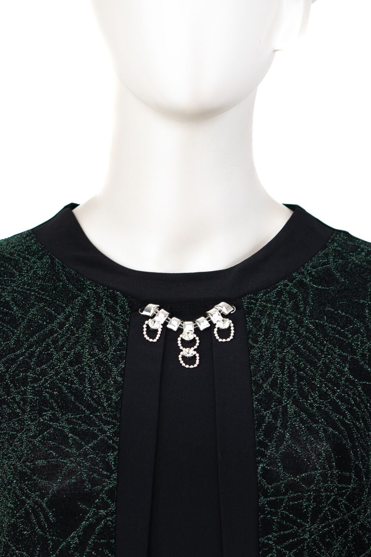 Kadın Sandy Kumaş Anne Bluz Simli Desenli Broşlu Yuvarlak Yaka Likralı Rahat Kesim Tam Kalıp