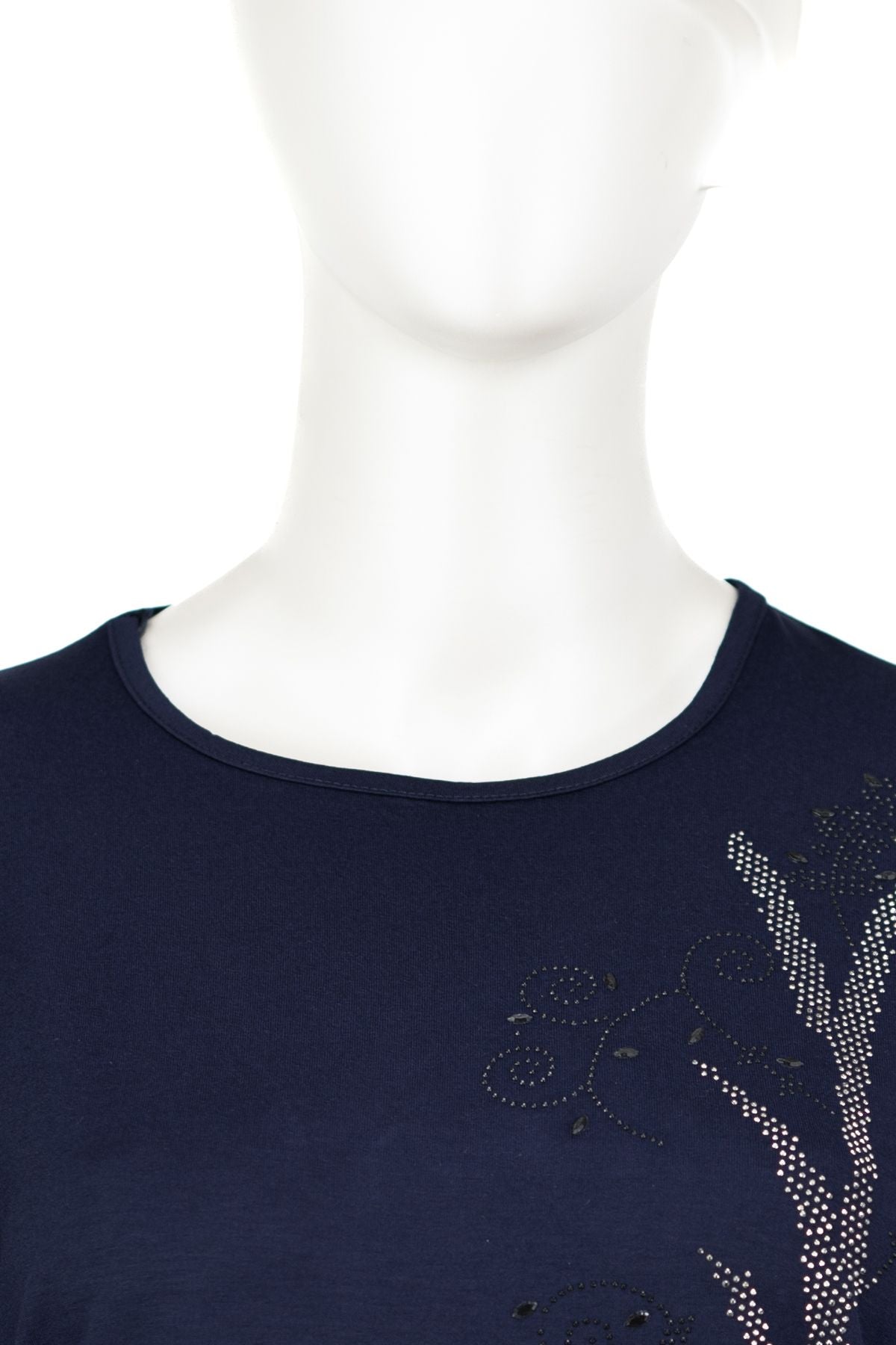 Kadın Turlu Viskon Penye Kumaş Anne Bluz Şık Çiçek Taşlı Yuvarlak Yaka Tam Kalıp Likralı