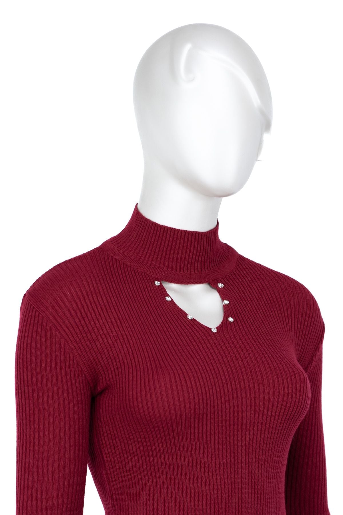 Kadın Kışlık Yarım Yakalı ve Taşlı Yaka Açıklığı Bulunan Bedene Oturan Örme Triko Badi Kazak