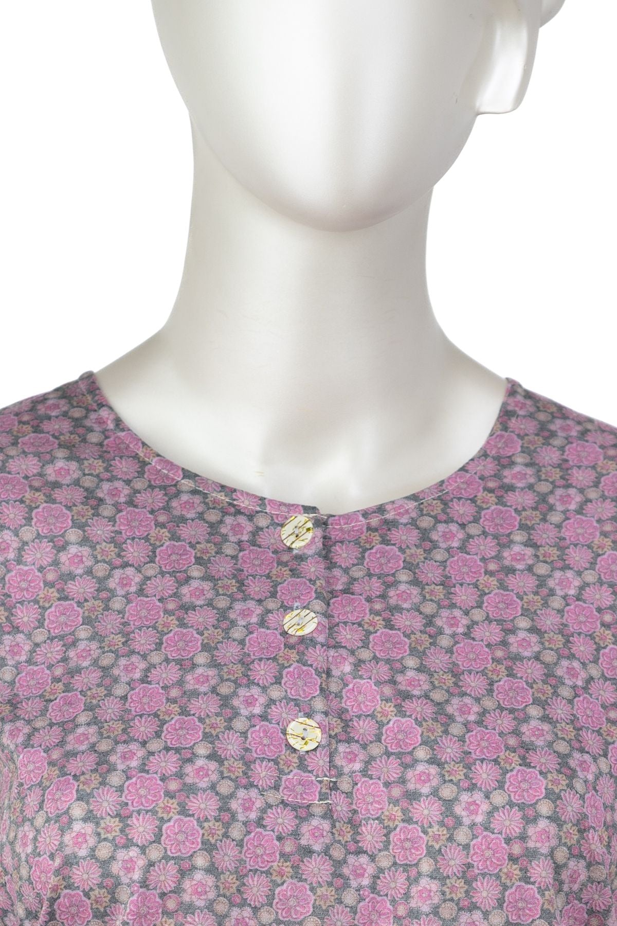 Kadın Kağıt Baskı Klasik Anne Bluz Pamuk Kumaş Manolya Desenli Üç Düğmeli Tam Kalıp