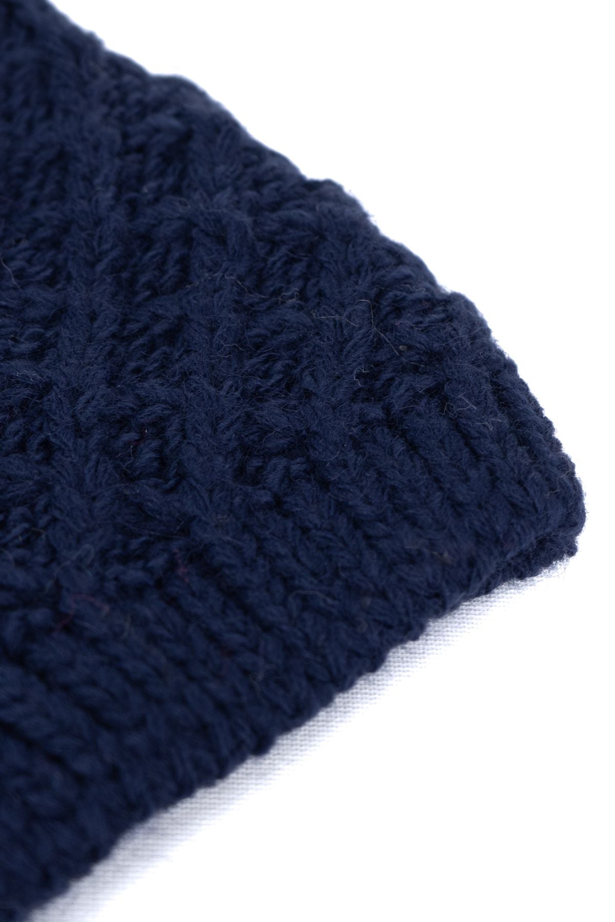 Kadın Kışlık Kalın Ponponlu Bere Pamuklu Örgü Modelli Sıcak Tutar Esnek Rüzgar Geçirmez