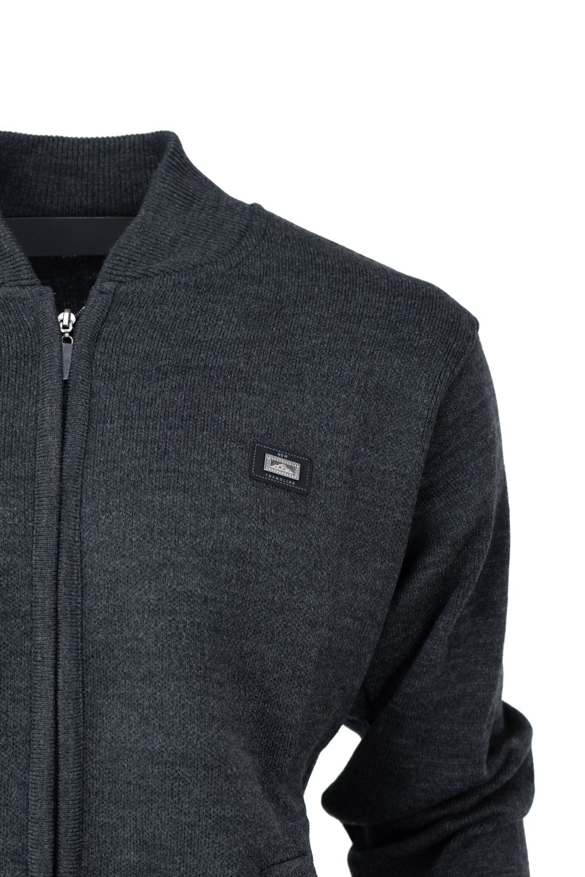 Erkek Kışlık Kalın Pamuklu Örme Triko Hırka Fermuarlı CepliTam Kalıp Hakim Yaka Arma Motifli