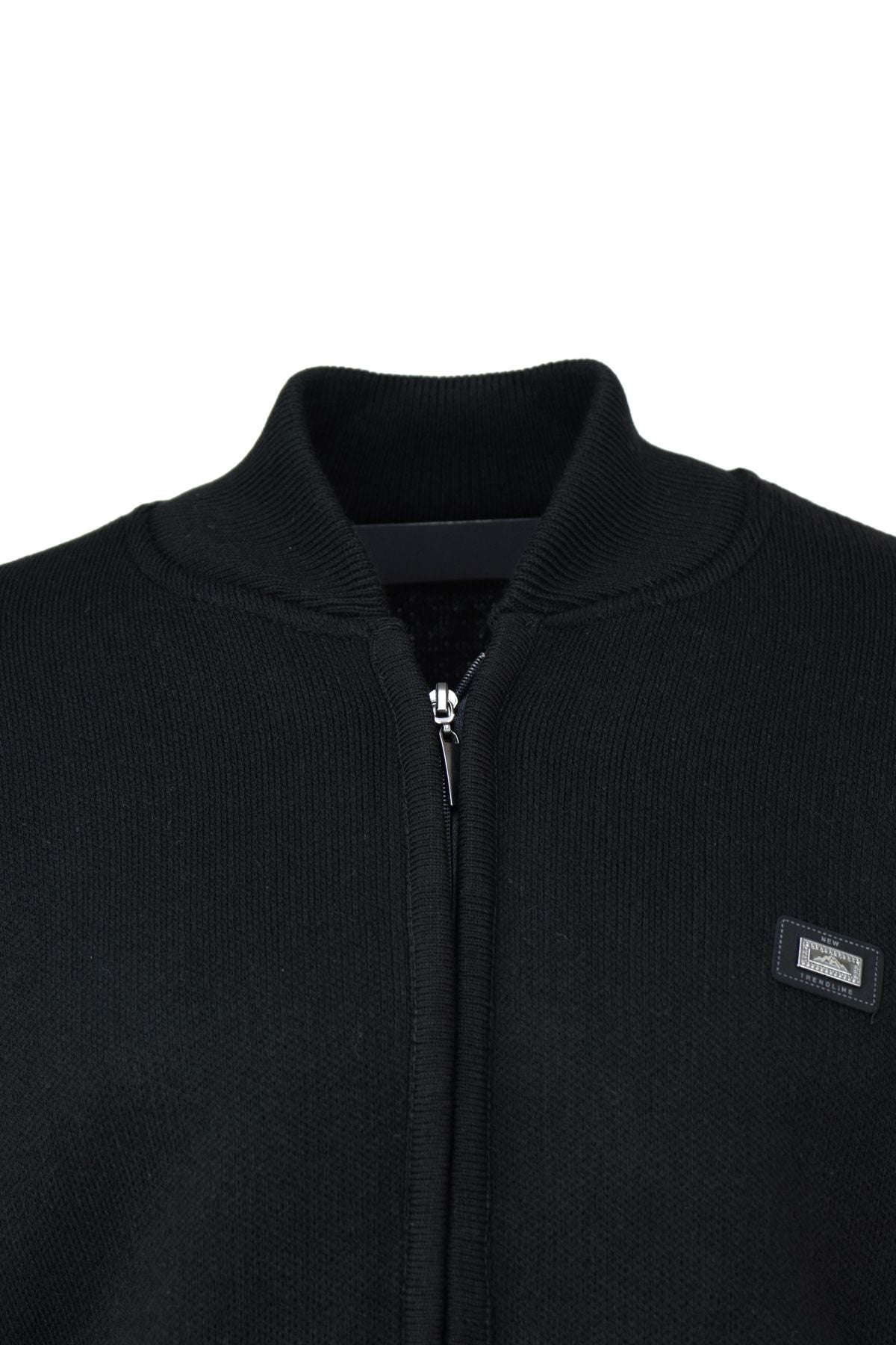 Erkek Kışlık Kalın Pamuklu Örme Triko Hırka Fermuarlı CepliTam Kalıp Hakim Yaka Arma Motifli