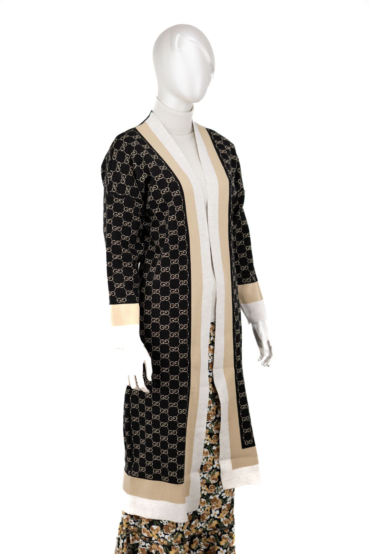 Kadın Kışlık Boydan Marka Harf Desenli Kapamasız RahatKesim Uzun Kol Triko Dokuma Uzun Hırka