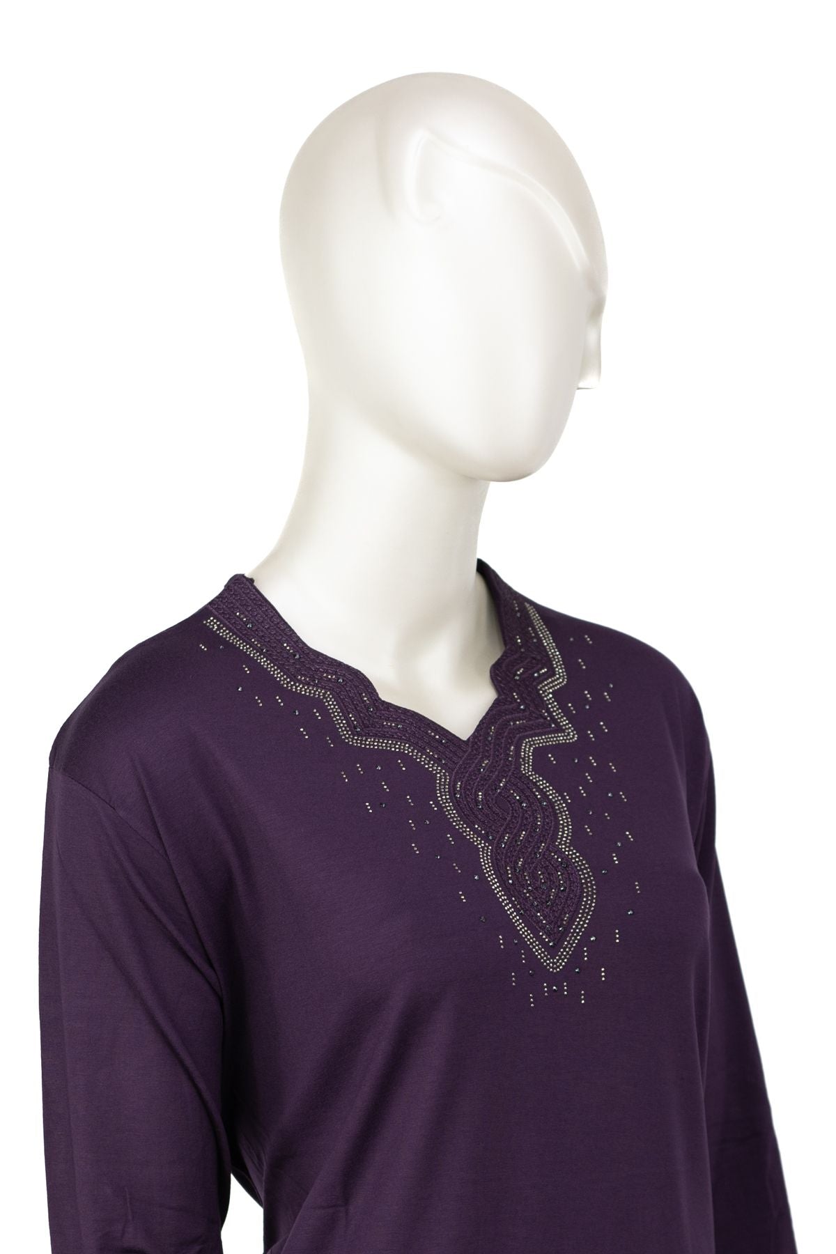 Kadın Turlu Viskon Penye Kumaş Anne Bluz Modern Taşlı ve Nakışlı Likralı V Yaka Tam Kalıp