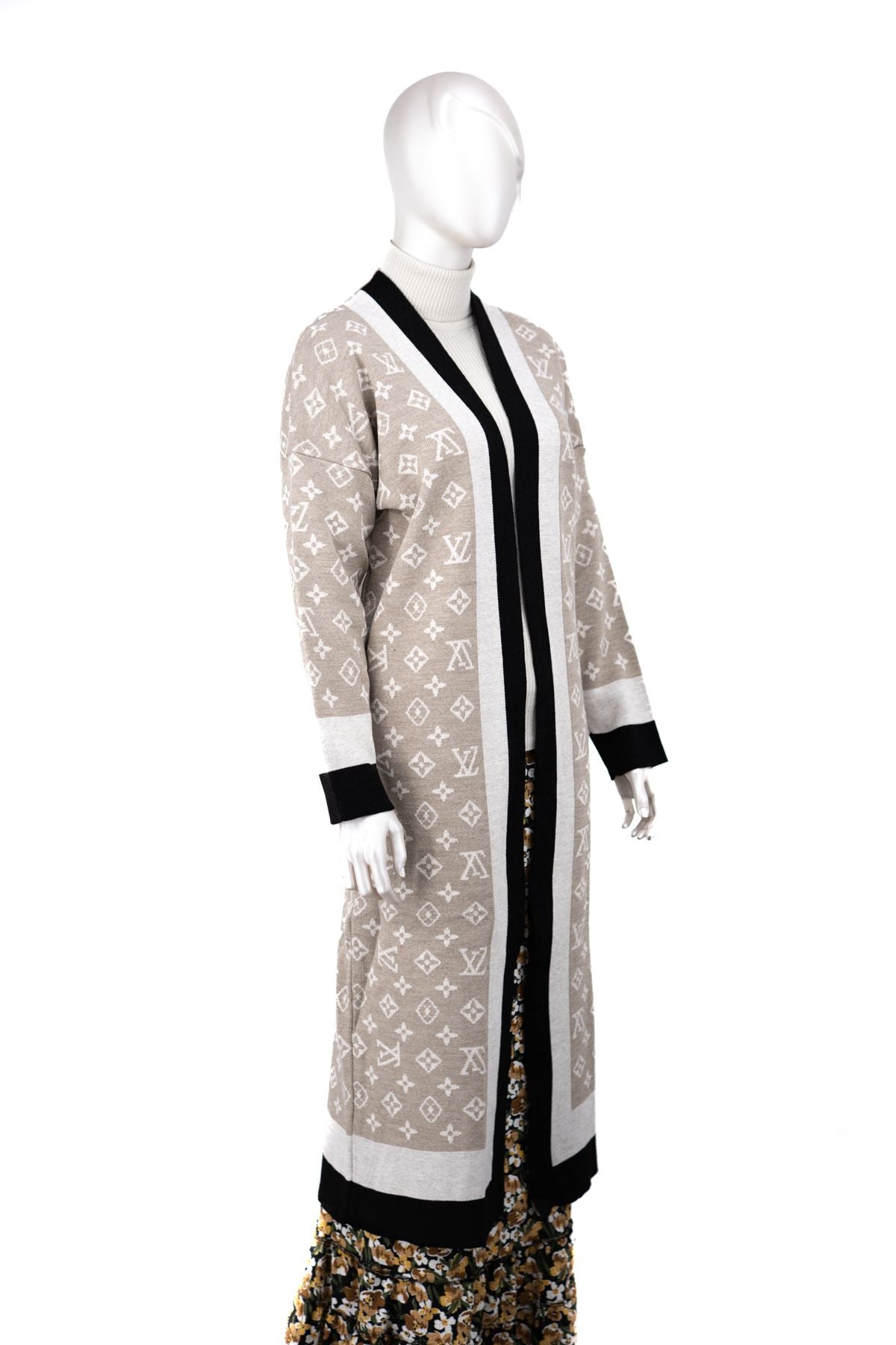 Kadın Kışlık Boydan Harf Desenli Kapamasız Rahat Kesim Likralı Triko Dokuma Uzun Hırka