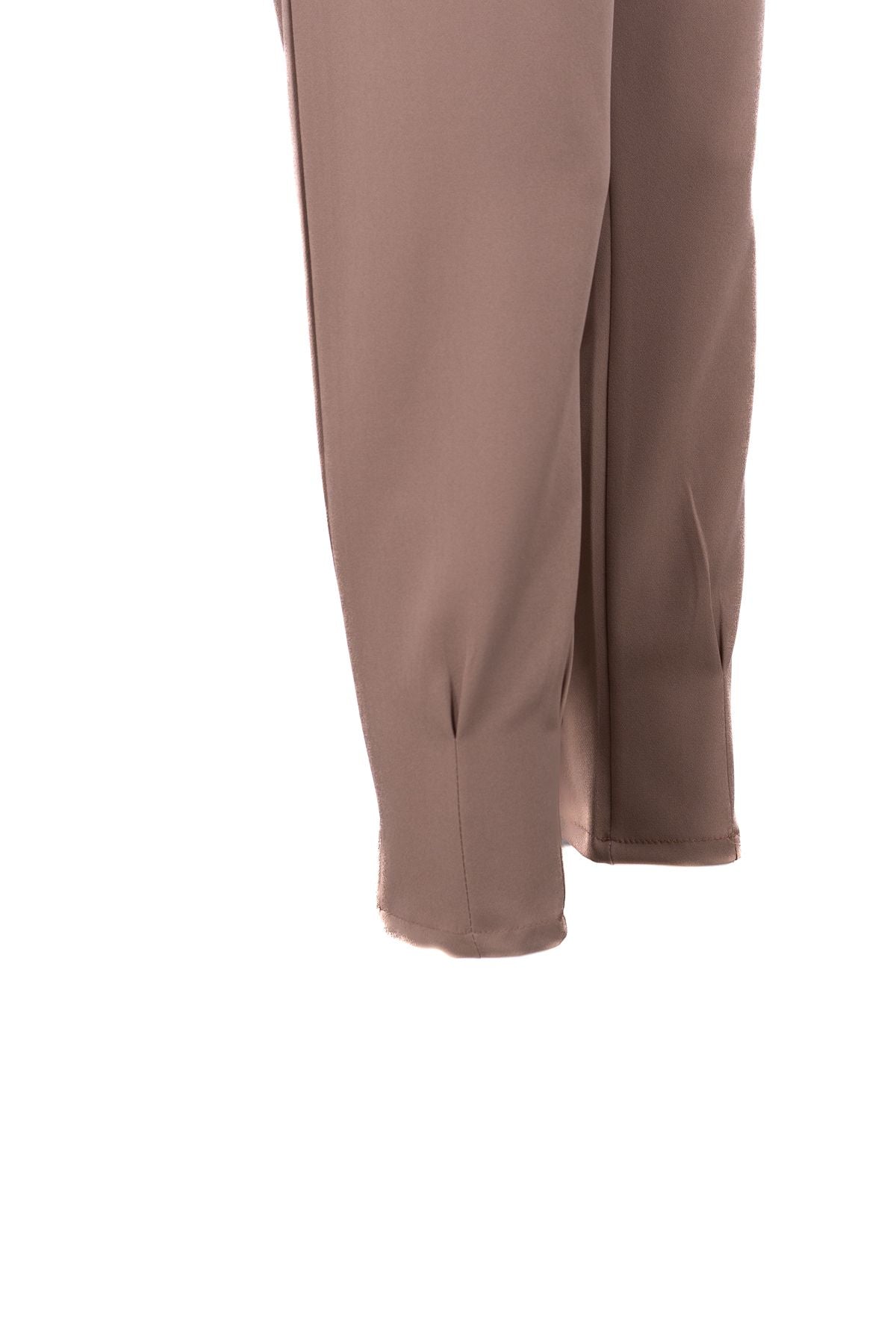 Kadın Beli Lastikli Pantolon Cepli Havuç Paça Krep Hürrem Kumaş Rahat Kesim Tam Kalıp