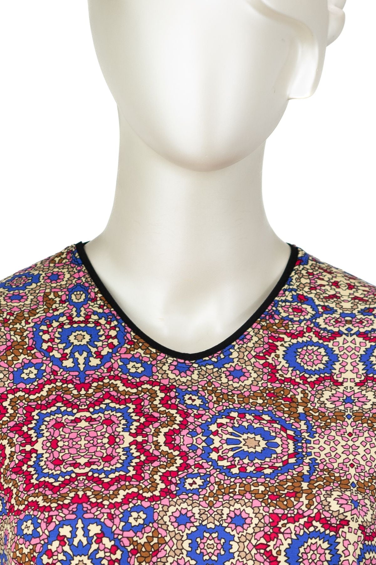 Kadın Turlu Viskon Penye Kumaş Anne Bluz Manolya Desenli Uzun Kollu Tam Kalıp Likralı