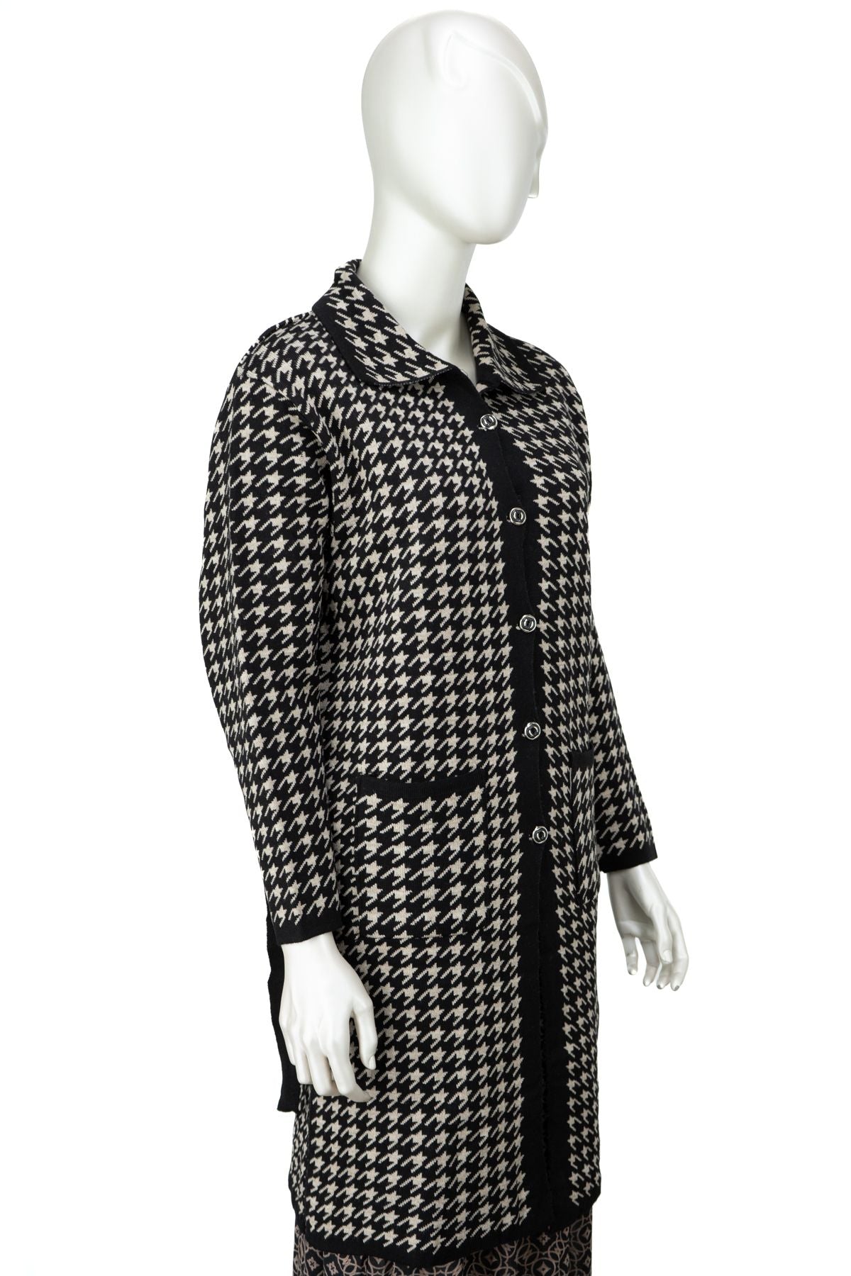 Kadın Kışlık Anne Hırka Yünlü Örme Düğmeli Cepli Kuşaklı Likralı Tam Kalıp Kazayağı Motifli