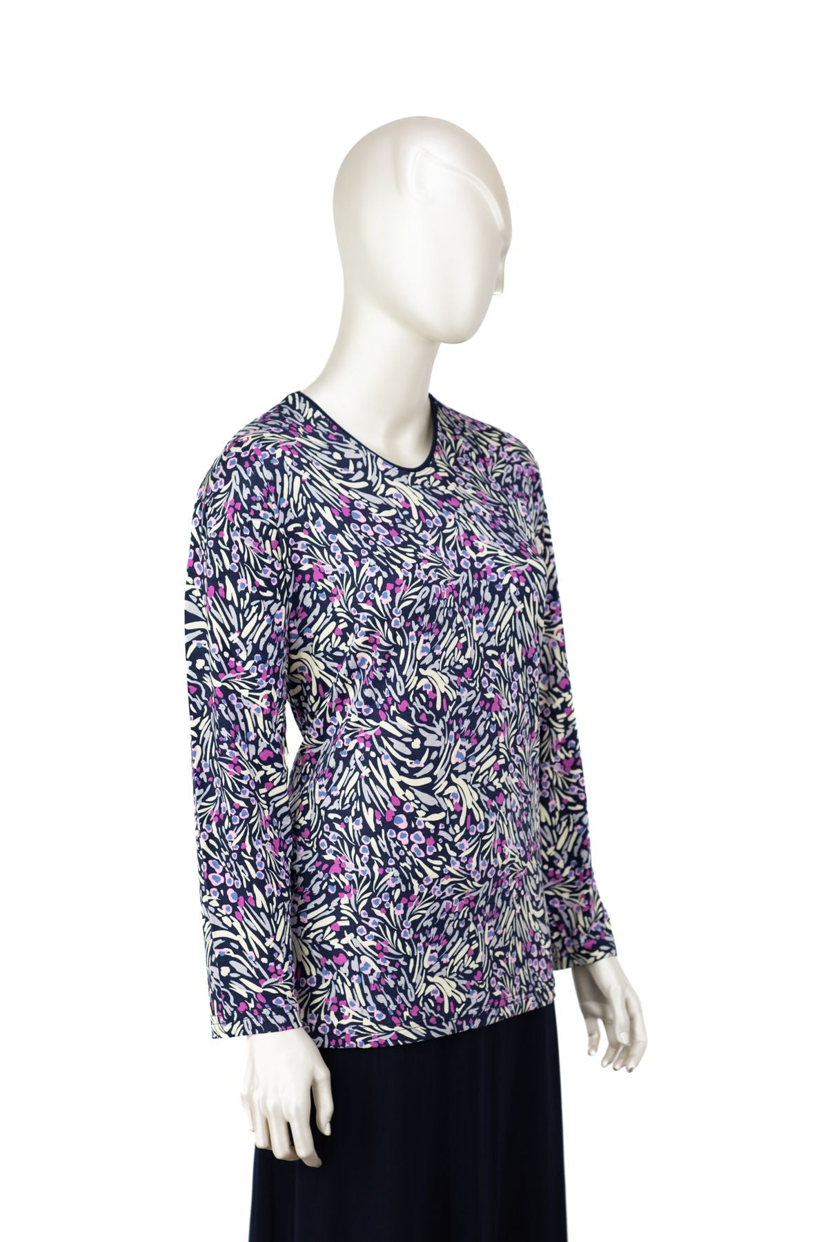 Kadın Turlu Viskon Penye Kumaş Anne Bluz Kadife Çiçeği Desenli Hafif V Yaka Tam Kalıp