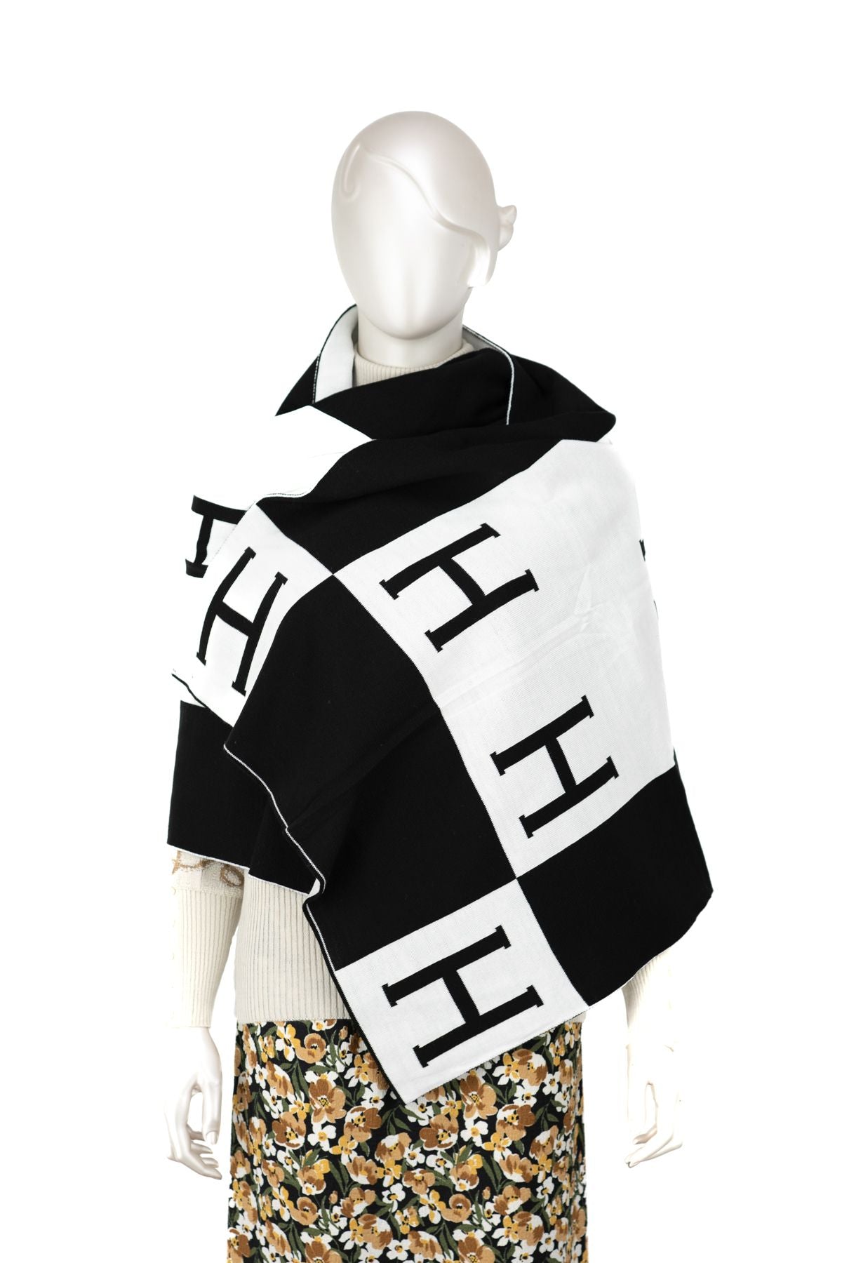 Kadın Kışlık Geniş Tarz Atkı Şal Pamuklu iplikten Örme Şık Sembol Desenli Modern