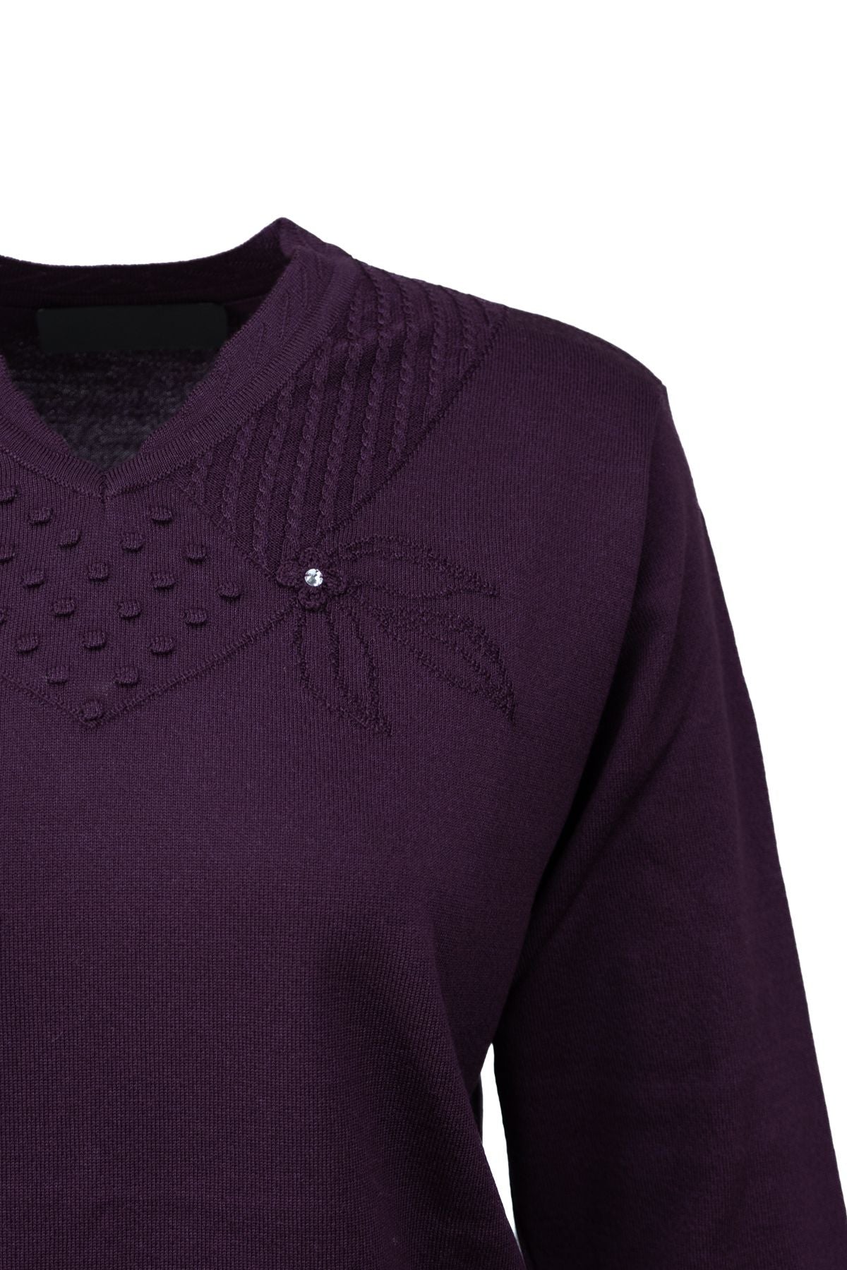 Kadın Anne Kazak Pamuklu Merserize Helen Örme V Yaka Taşlı ve Kendinden Motifli Likralı