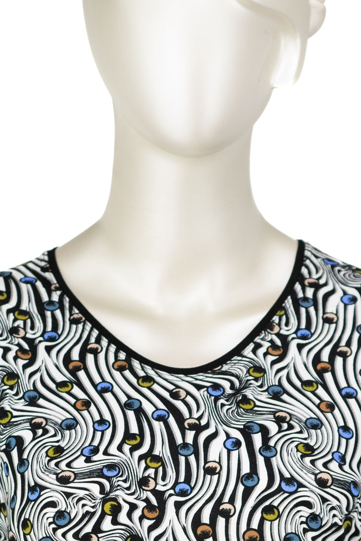 Kadın Turlu Viskon Penye Kumaş Anne Bluz Minik Papatyam Desenli Kısa Kollu Tam Kalıp Likralı