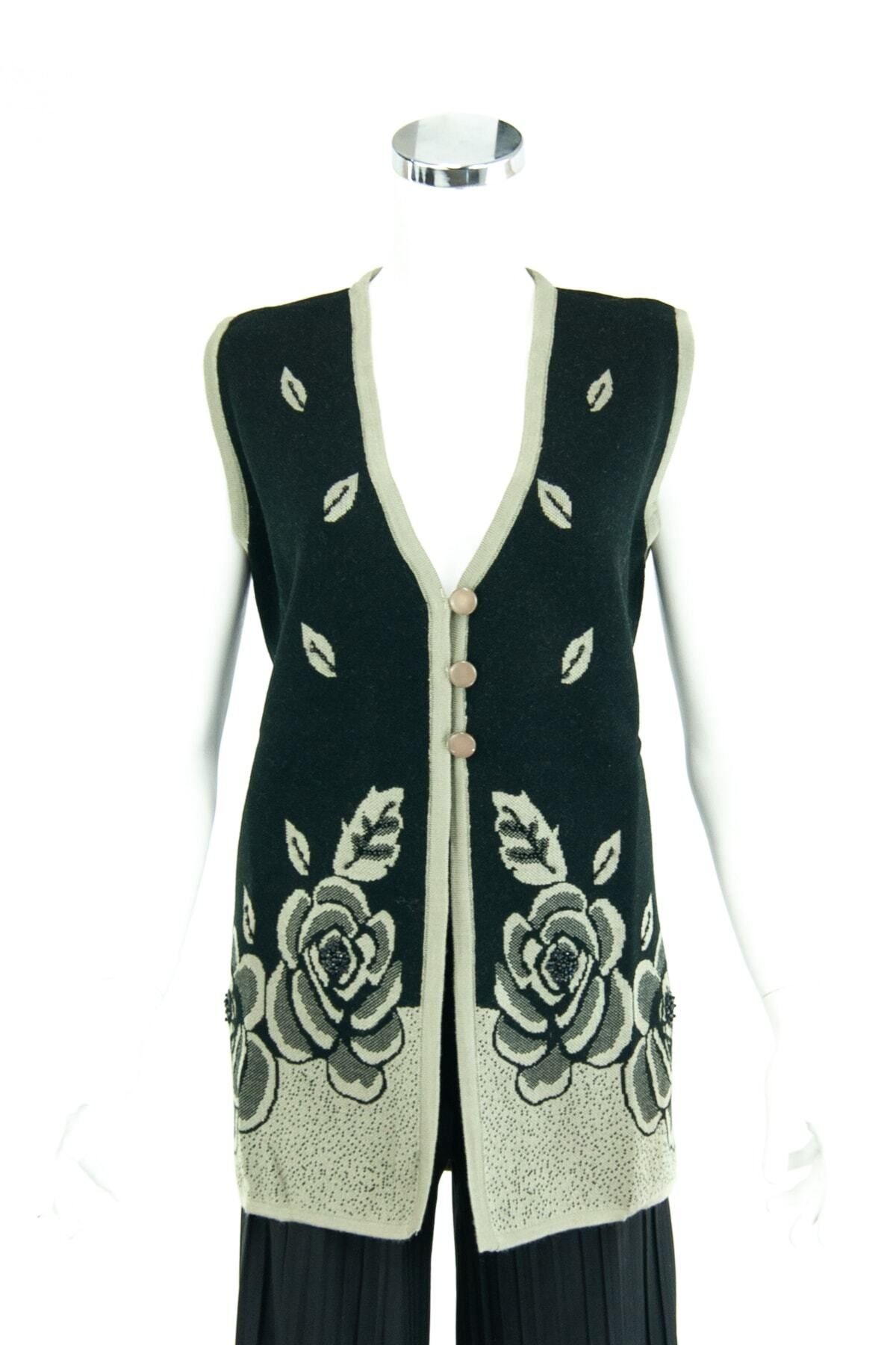 Kadın Anne Butik Yelek Triko Kışlık Üç Düğmeli Gül Motifli Likralı Yünlü Dokuma