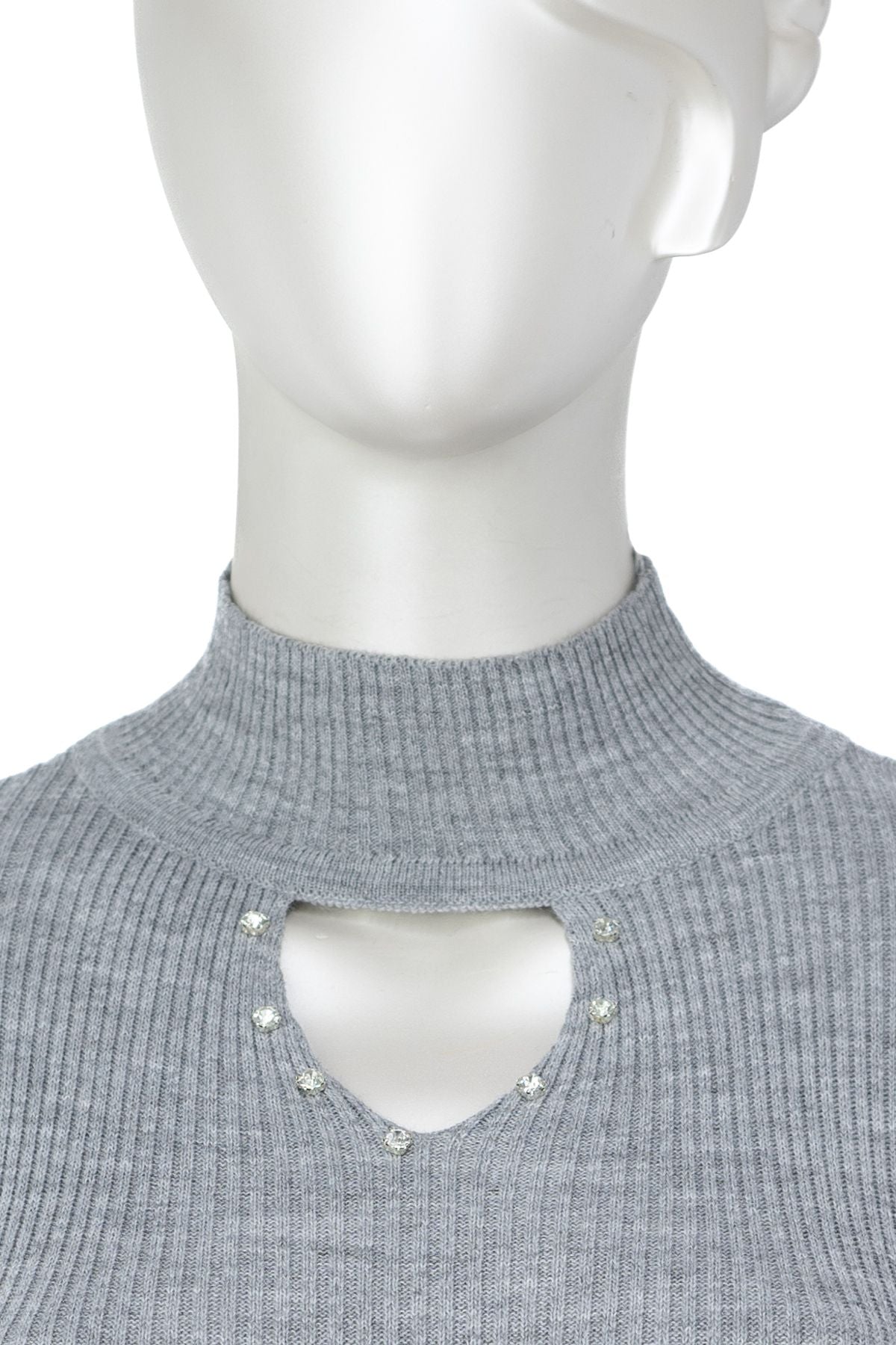 Kadın Kışlık Yarım Yakalı ve Taşlı Yaka Açıklığı Bulunan Bedene Oturan Örme Triko Badi Kazak