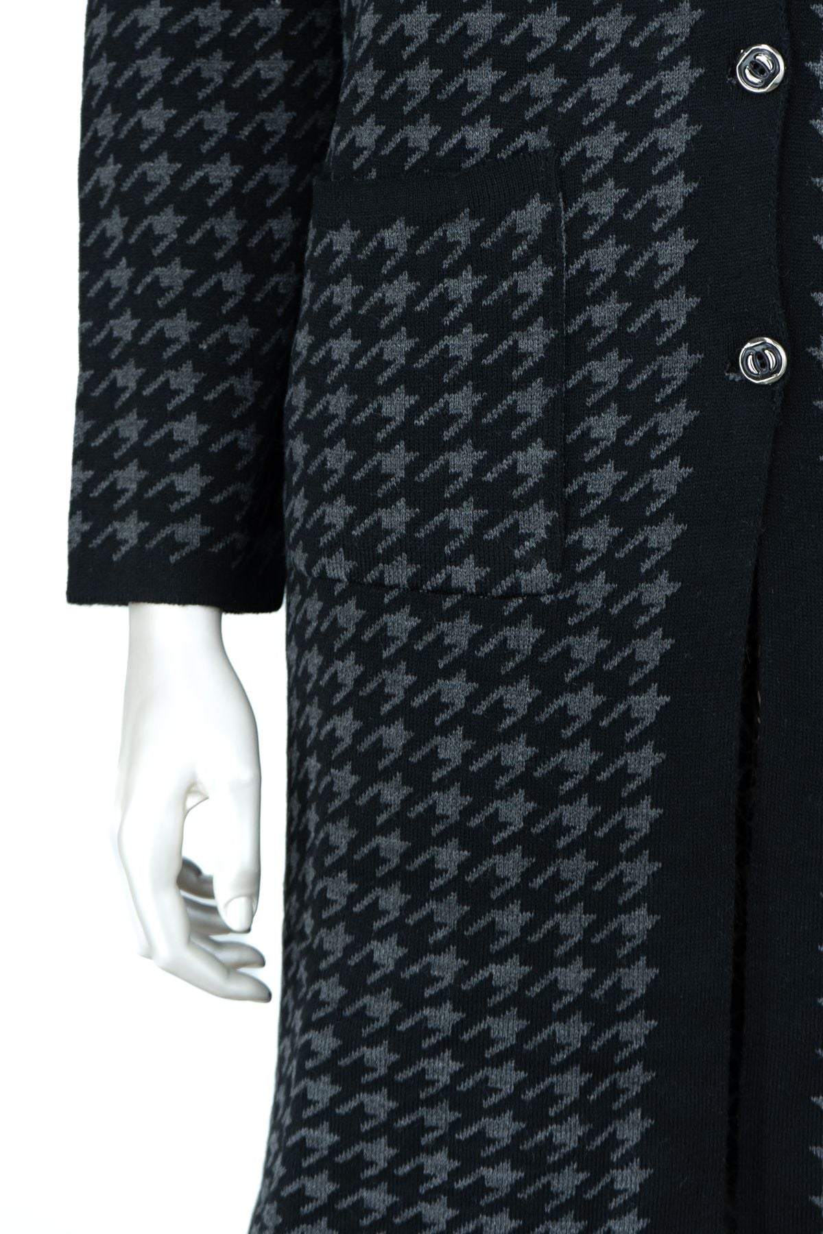 Kadın Kışlık Anne Hırka Yünlü Örme Düğmeli Cepli Kuşaklı Likralı Tam Kalıp Kazayağı Motifli