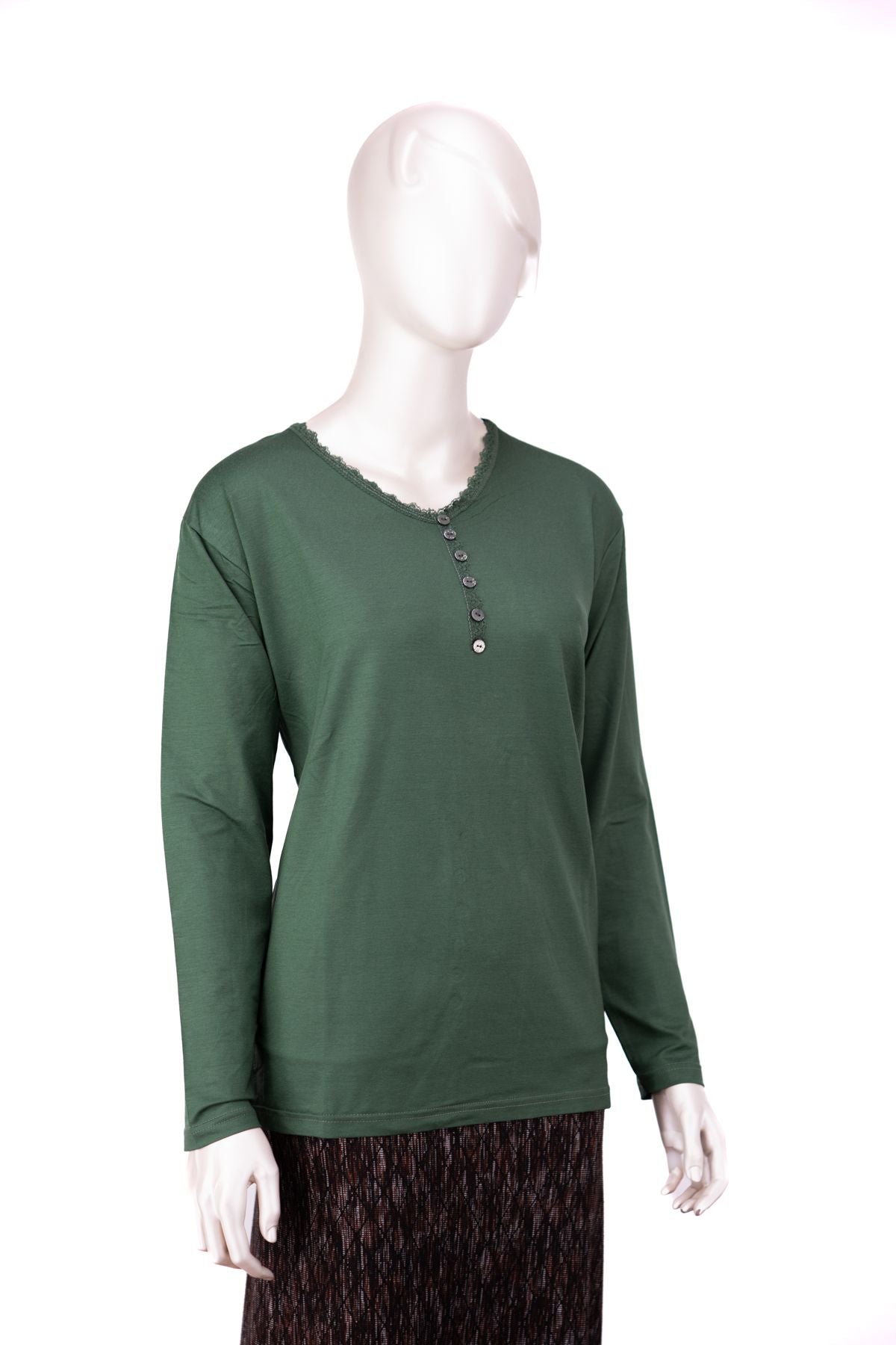 Kadın Turlu Viskon Penye Kumaş Anne Bluz Şık Fırfırlı V Yaka Normal Kesim Tam Kalıp Likralı