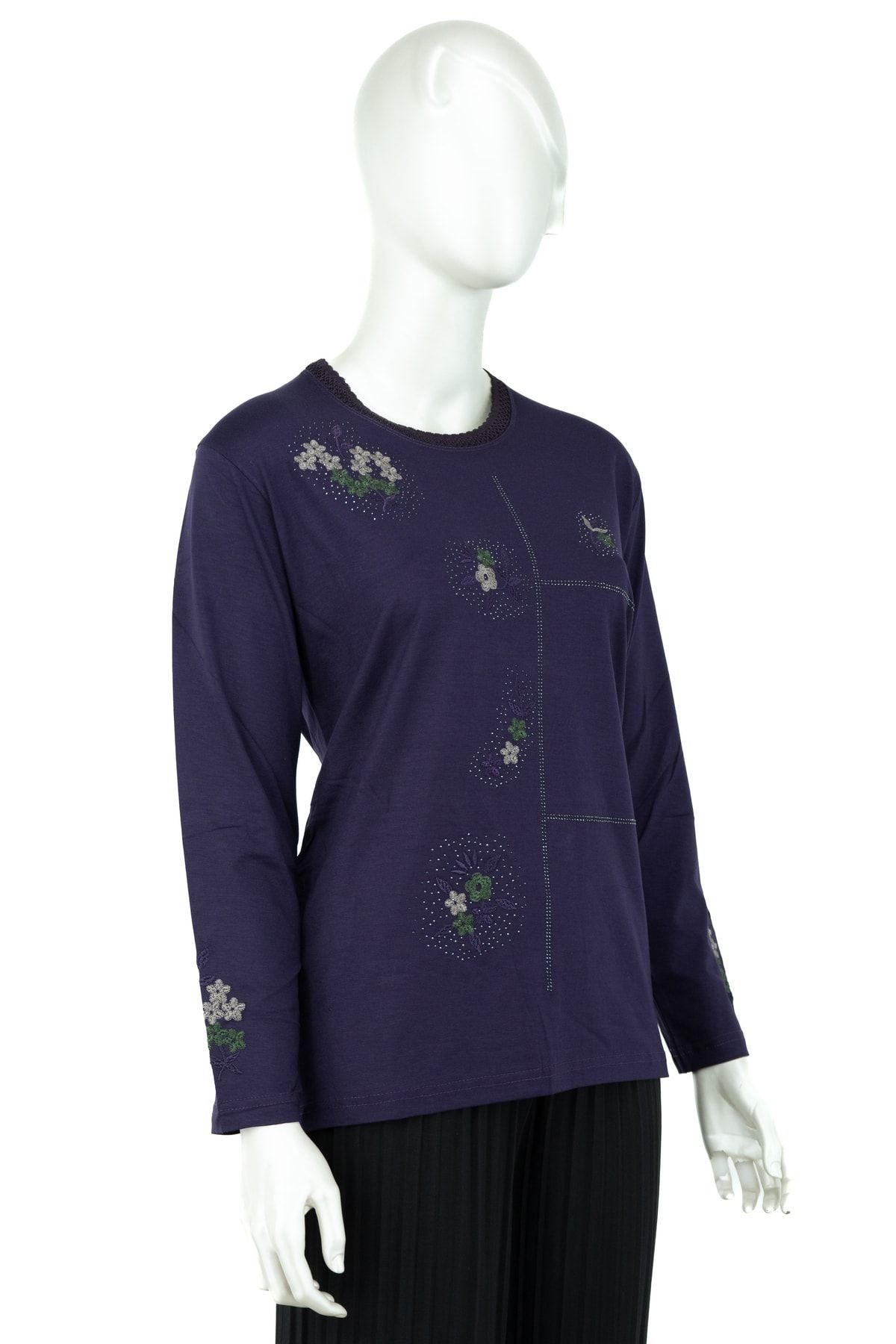 Kadın Şık Nakış Işlemeli Ve Taşlı Tam Kalıp Likralı Premium Viskon Penye Kumaş Anne Bluz