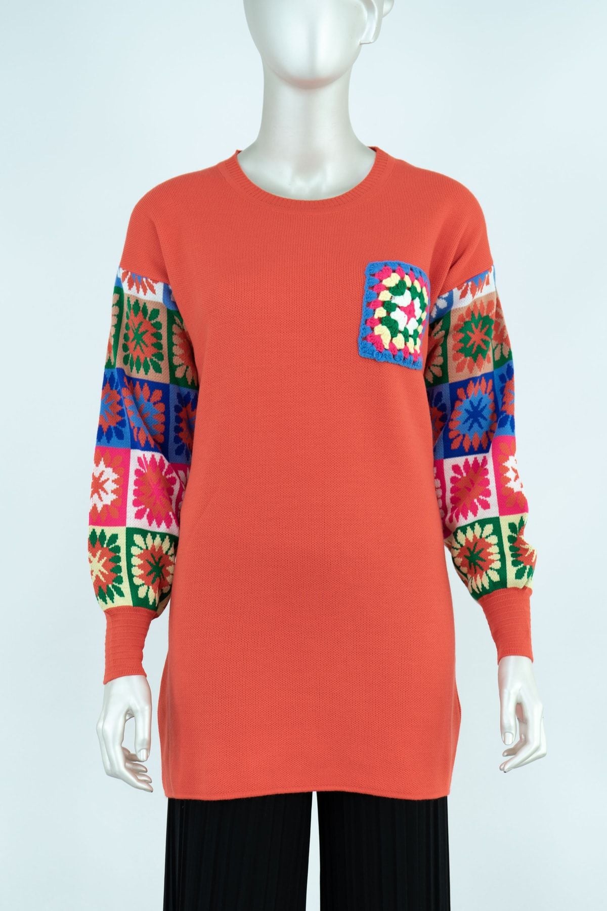 Kadın Kışlık Etnik Motifli Yuvarlak Yakalı Uzun Kollu Likralı Dokuma Triko Yeni Moda Tunik